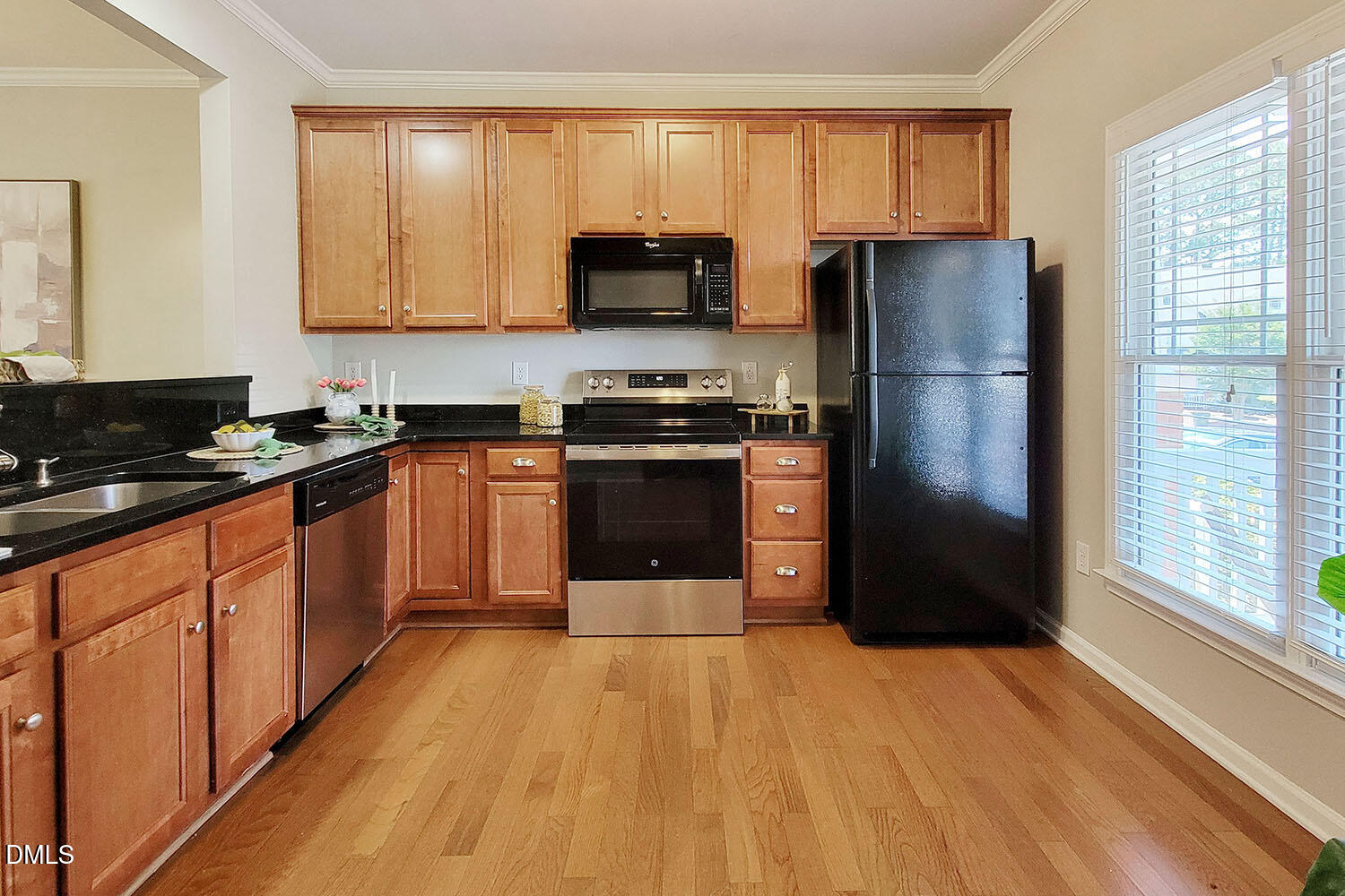 1047 Mica Lamp Court Property Photo 4