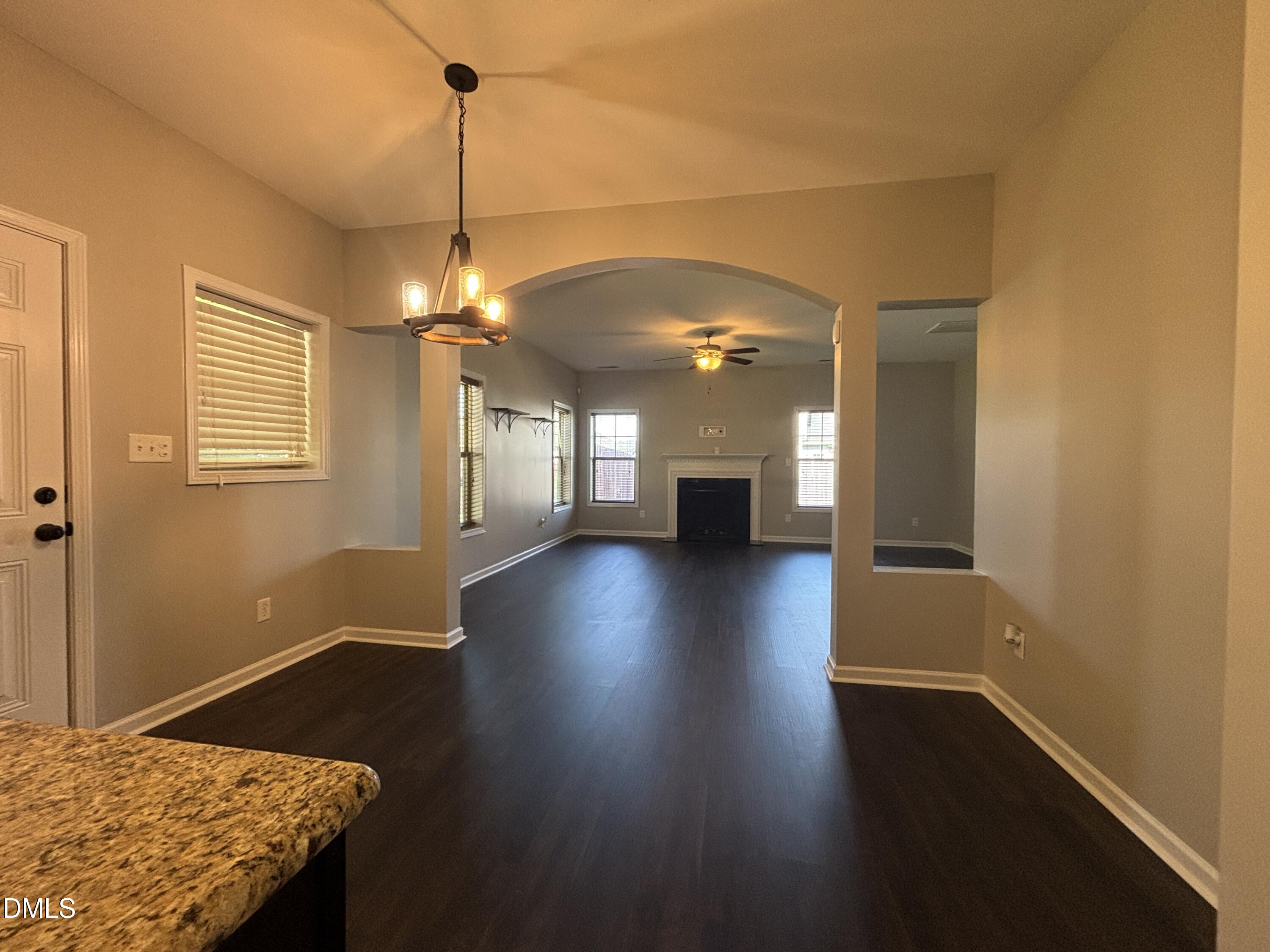 438 Roanoke Drive Property Photo 3