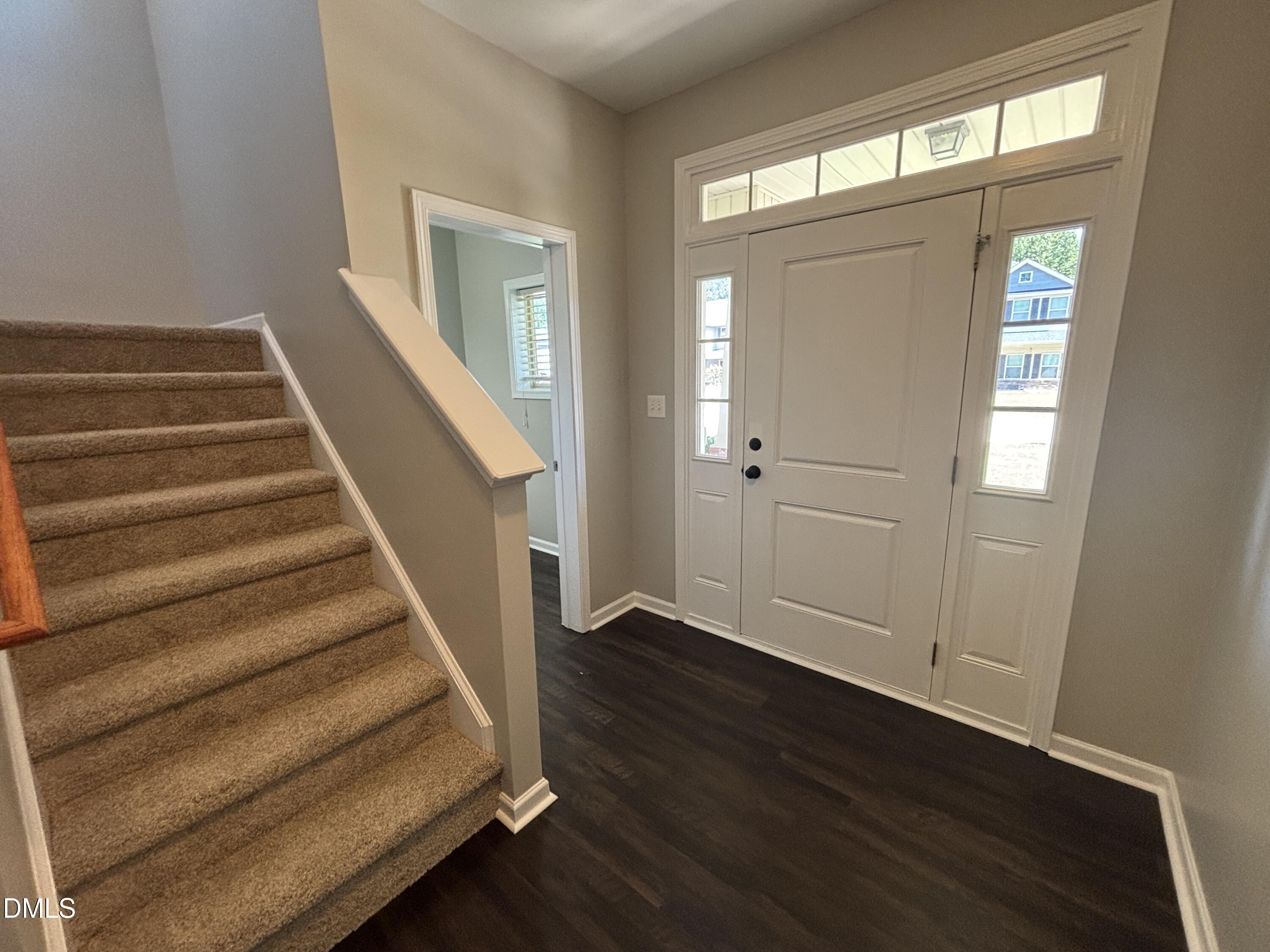 438 Roanoke Drive Property Photo 14