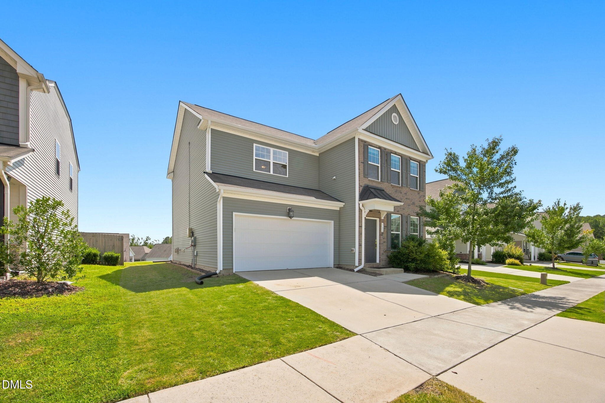 703 Starry Sky Drive Property Photo 3
