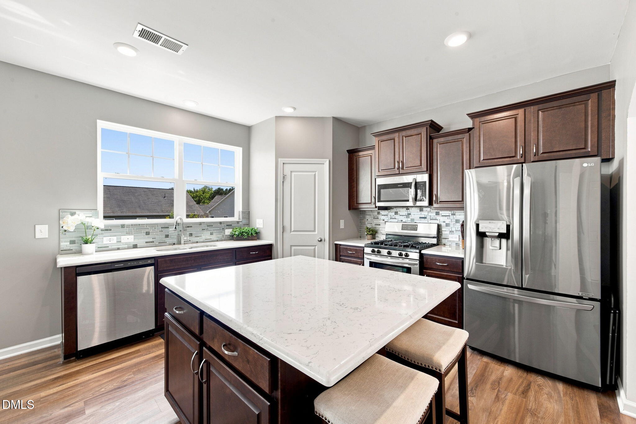 703 Starry Sky Drive Property Photo 20