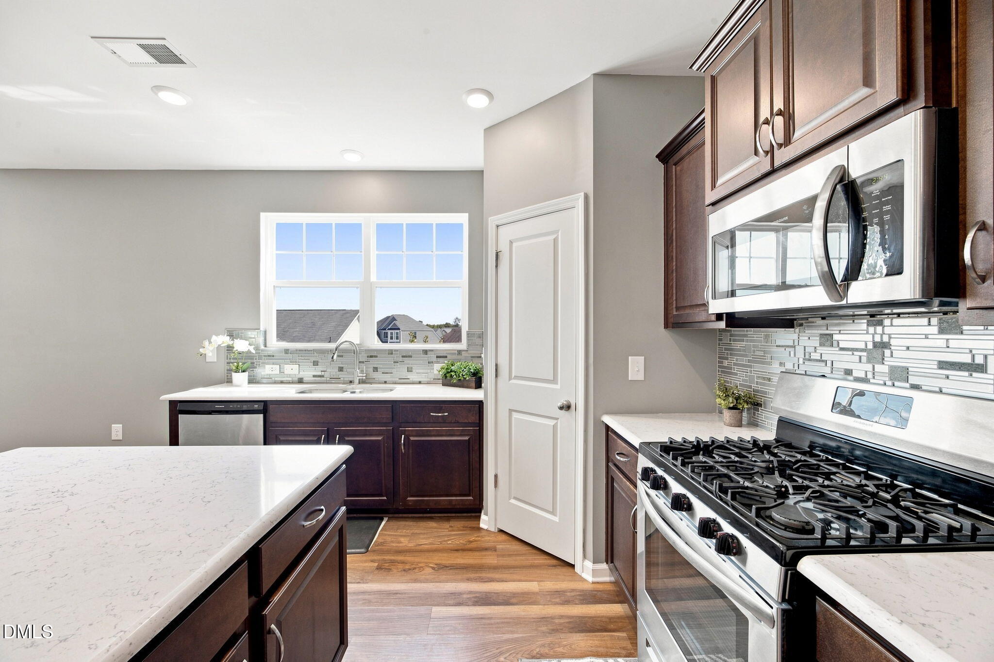 703 Starry Sky Drive Property Photo 23
