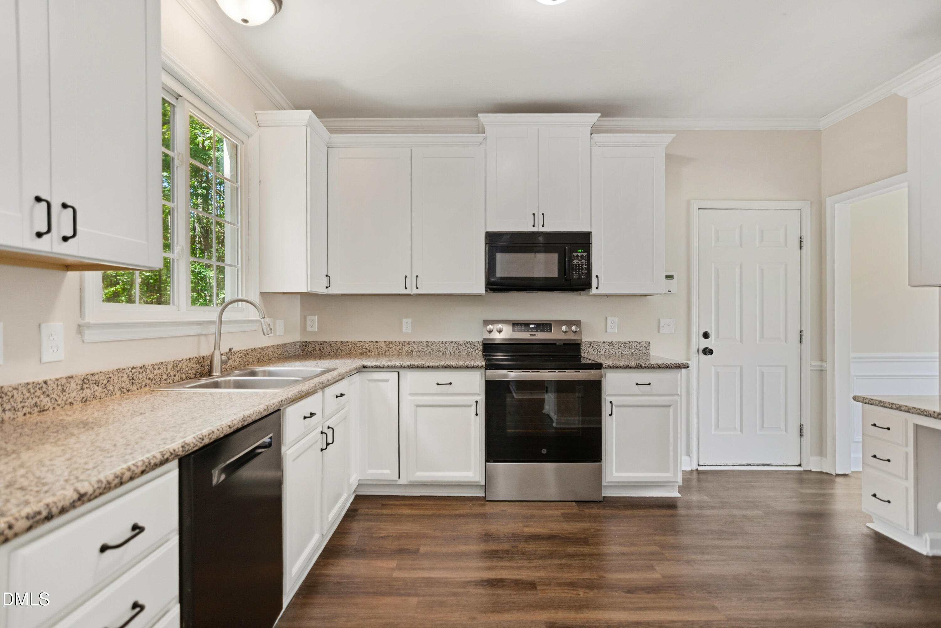 105 Acadia Court Property Photo 10