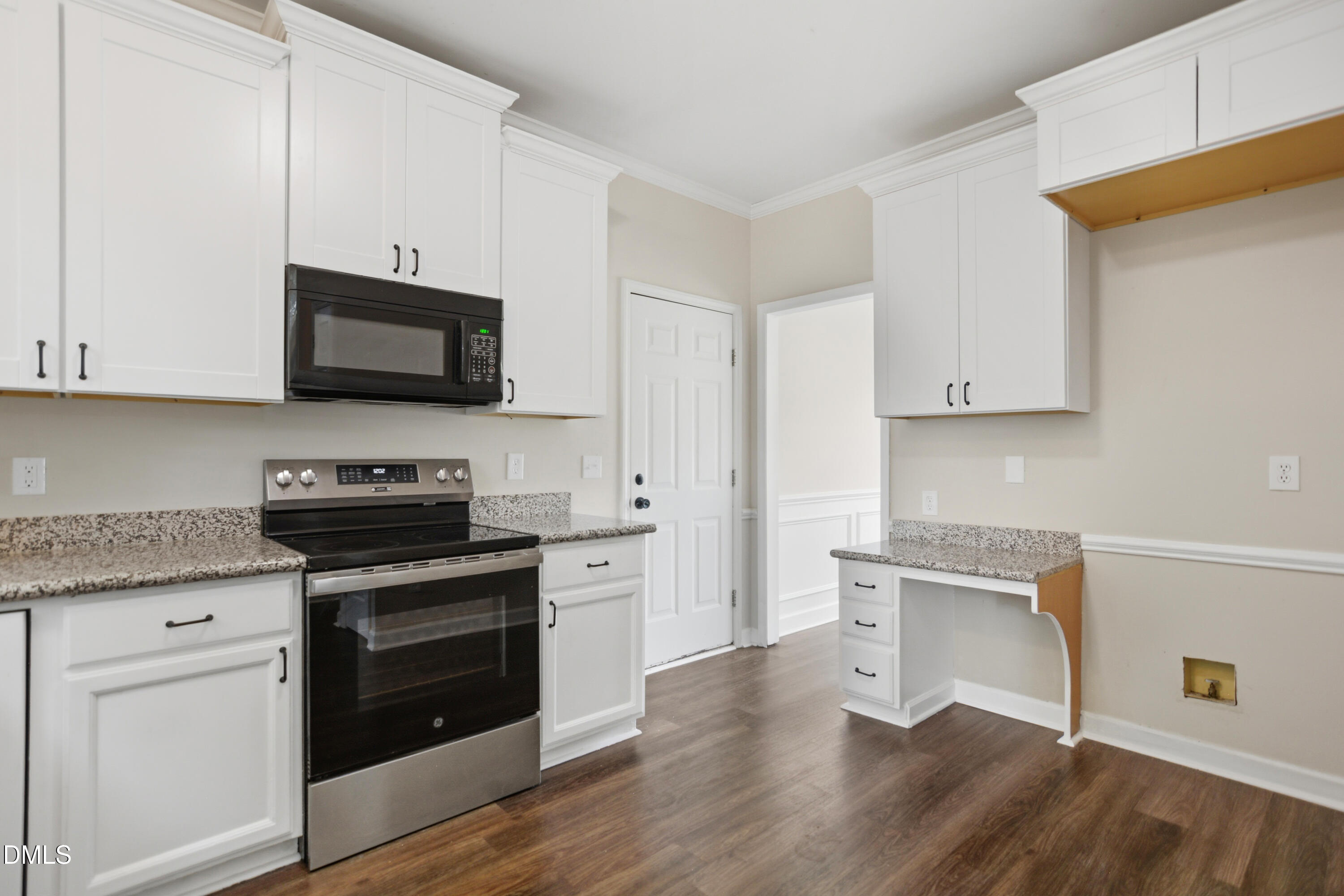 105 Acadia Court Property Photo 11