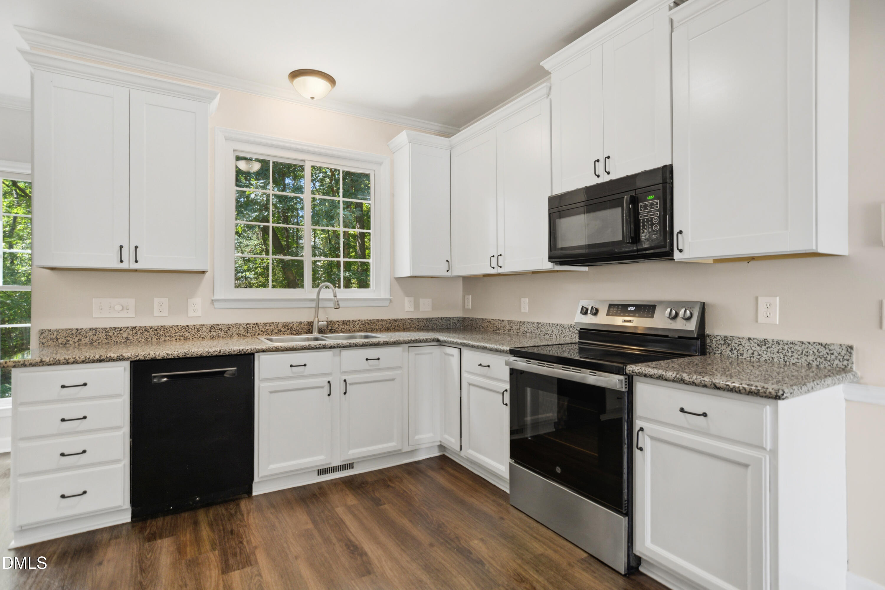 105 Acadia Court Property Photo 12