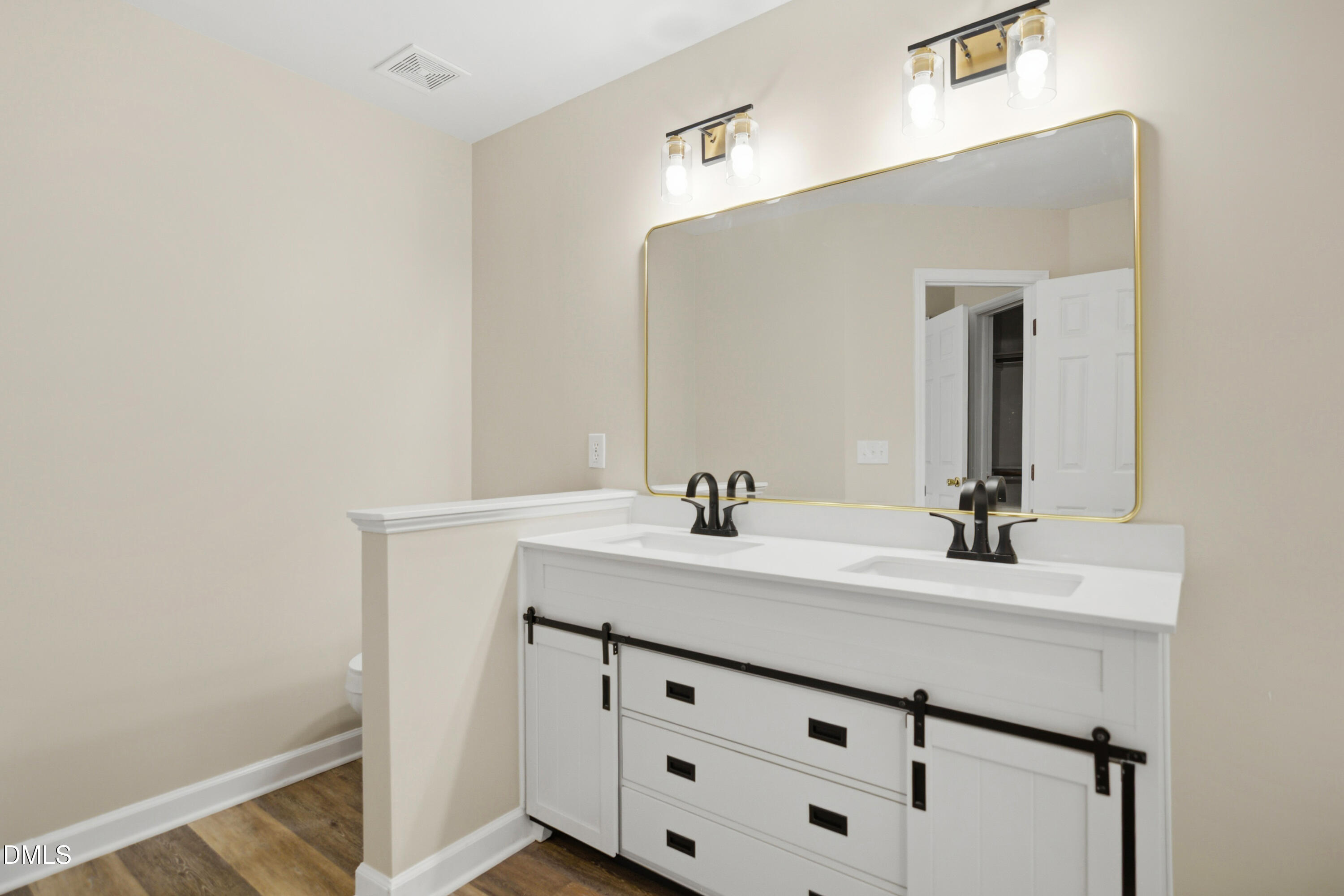 105 Acadia Court Property Photo 15
