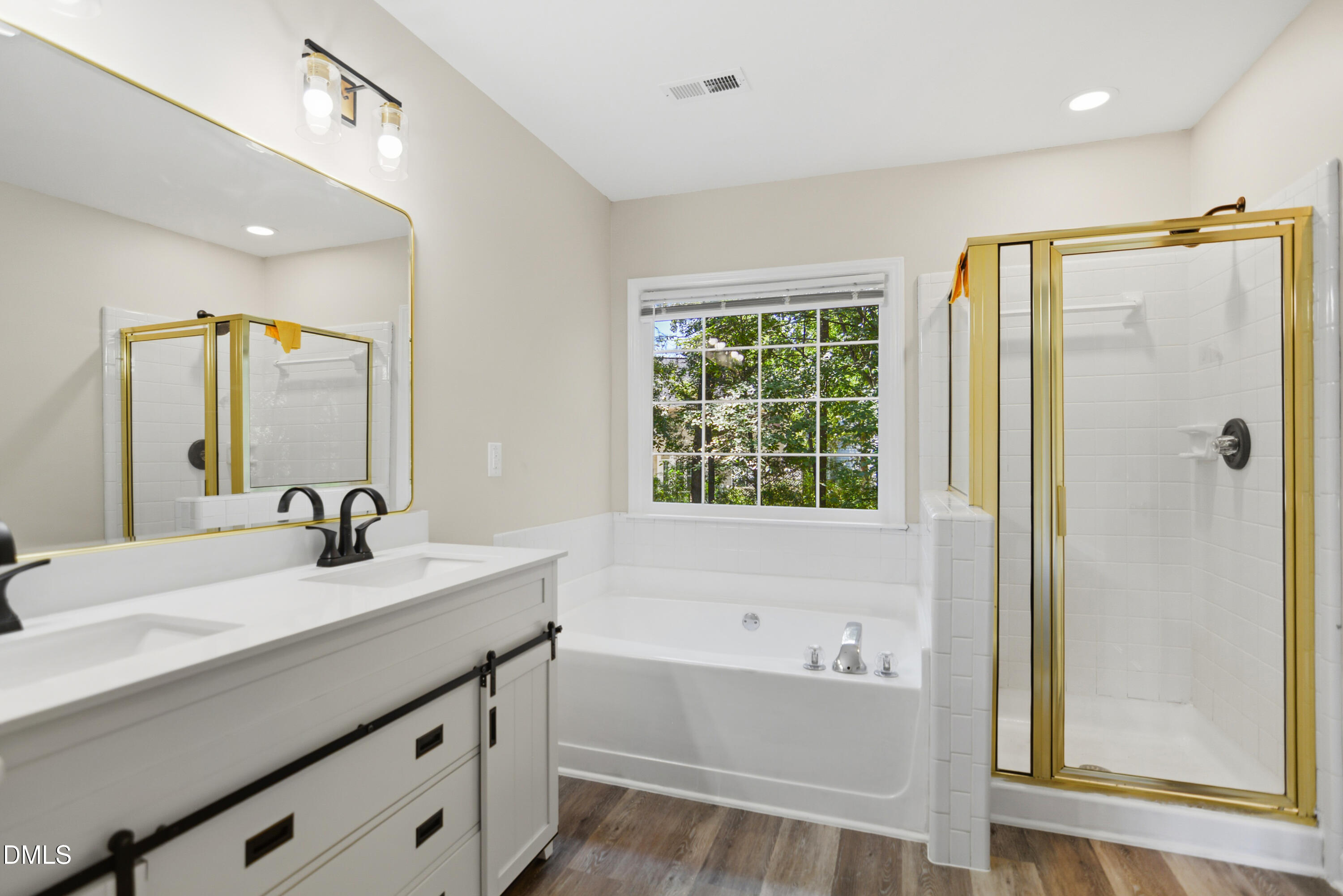 105 Acadia Court Property Photo 16