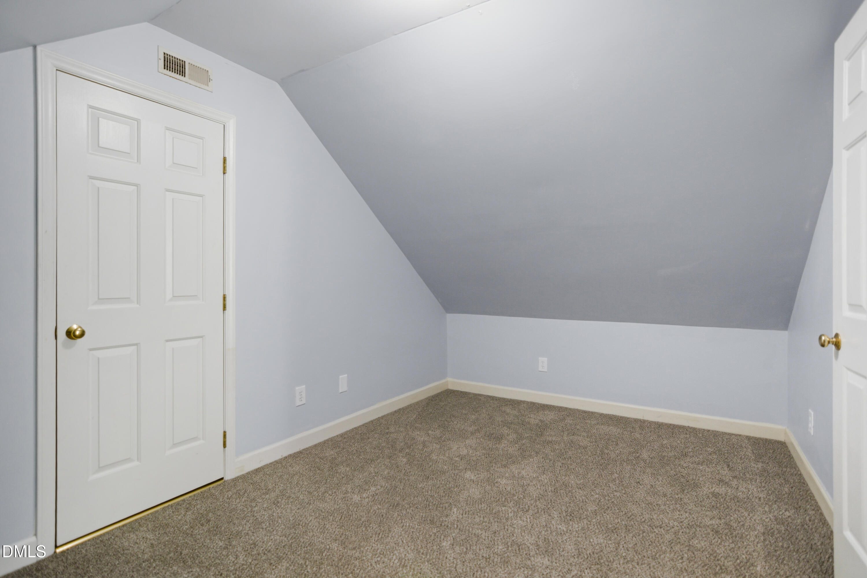105 Acadia Court Property Photo 25
