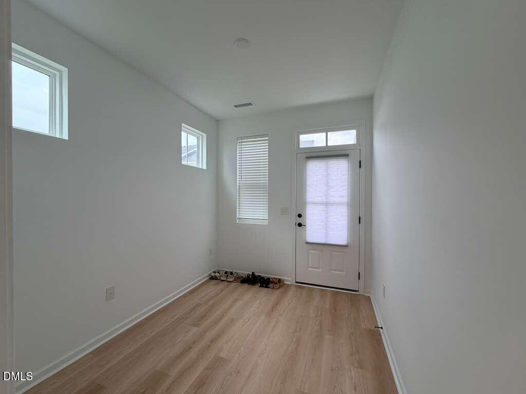 1633 Wendell Valley Boulevard Property Photo 10