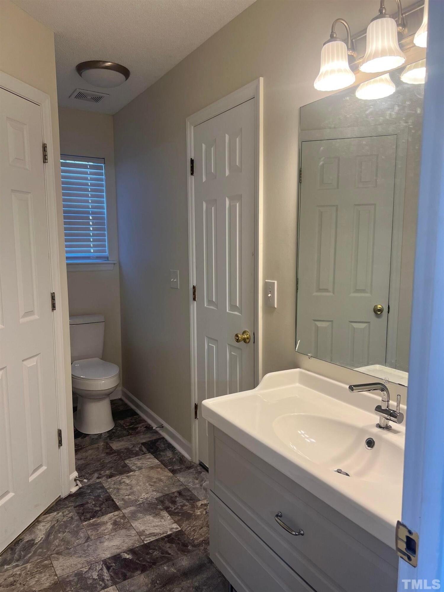 615 Edenberry Drive Property Photo 6