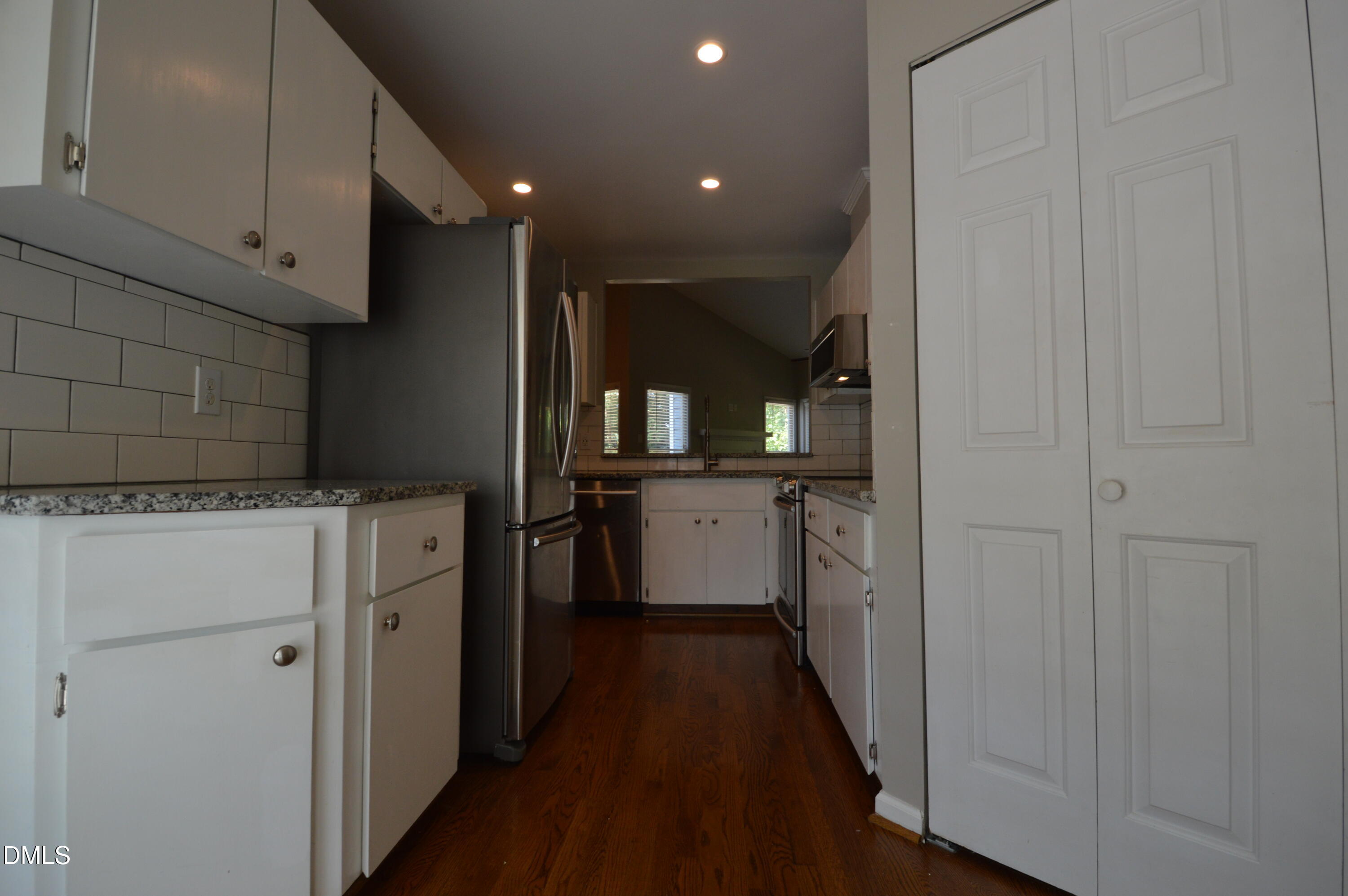 1216 Deptford Court Property Photo 10