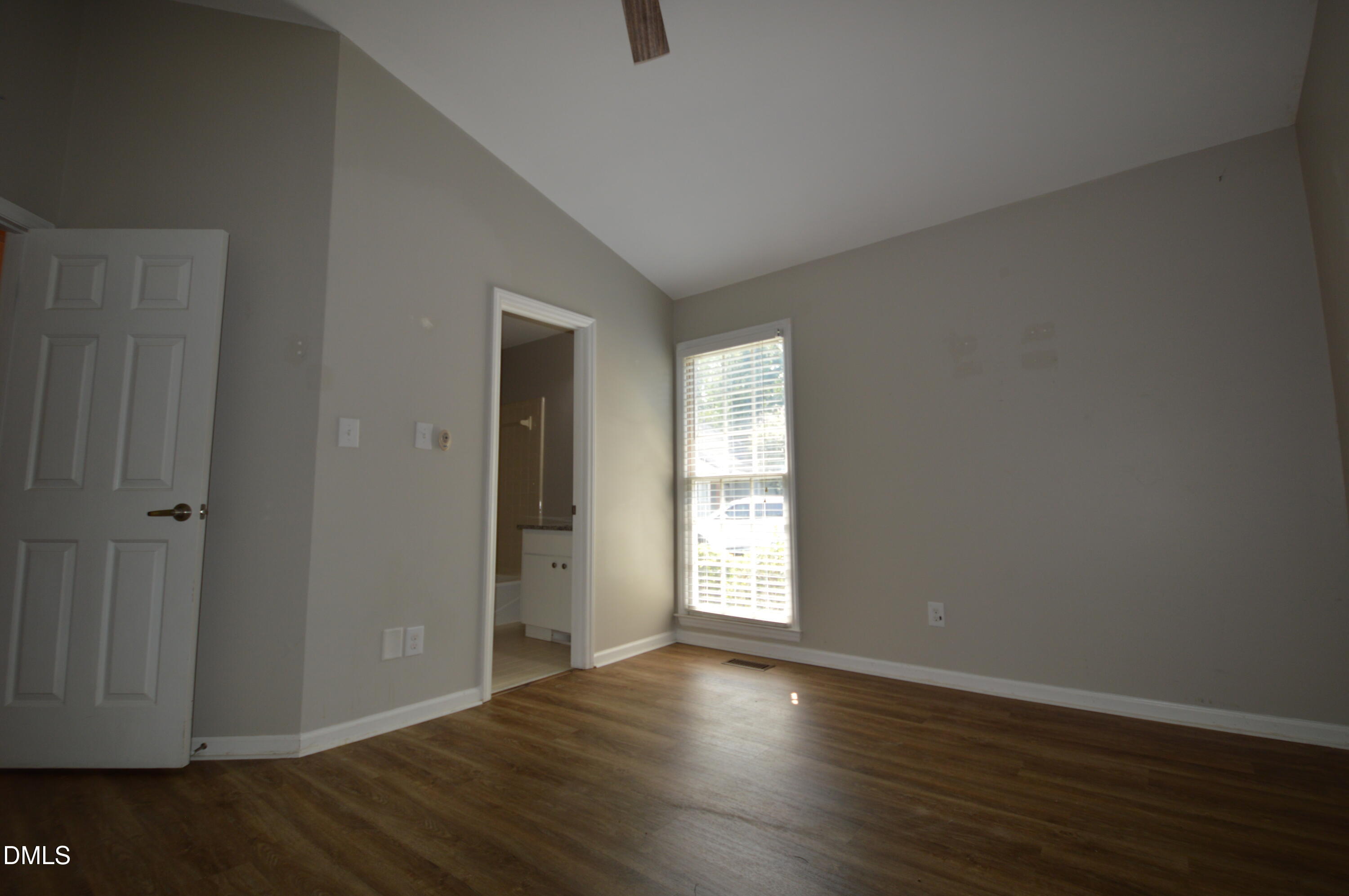 1216 Deptford Court Property Photo 13
