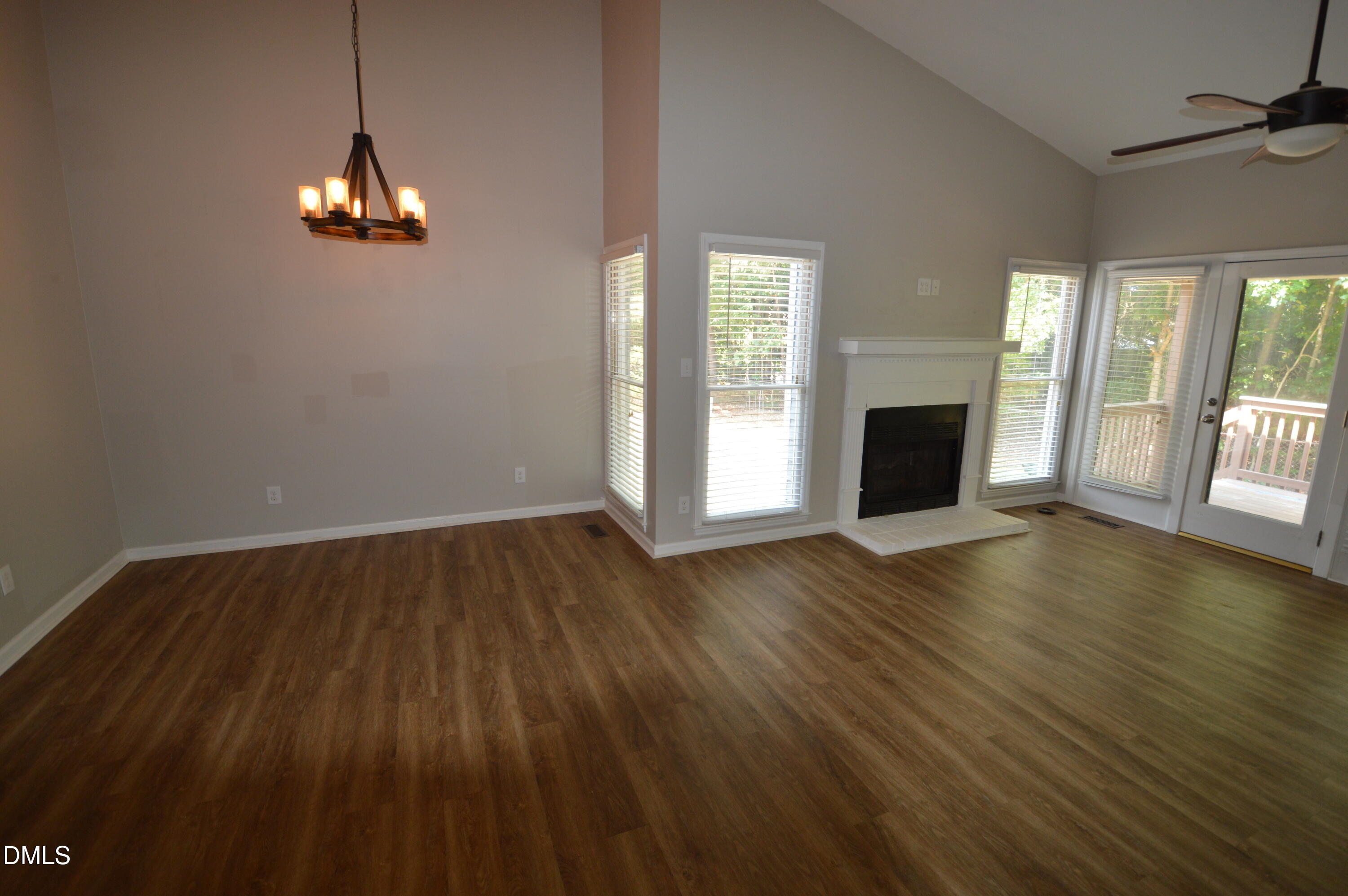 1216 Deptford Court Property Photo 16