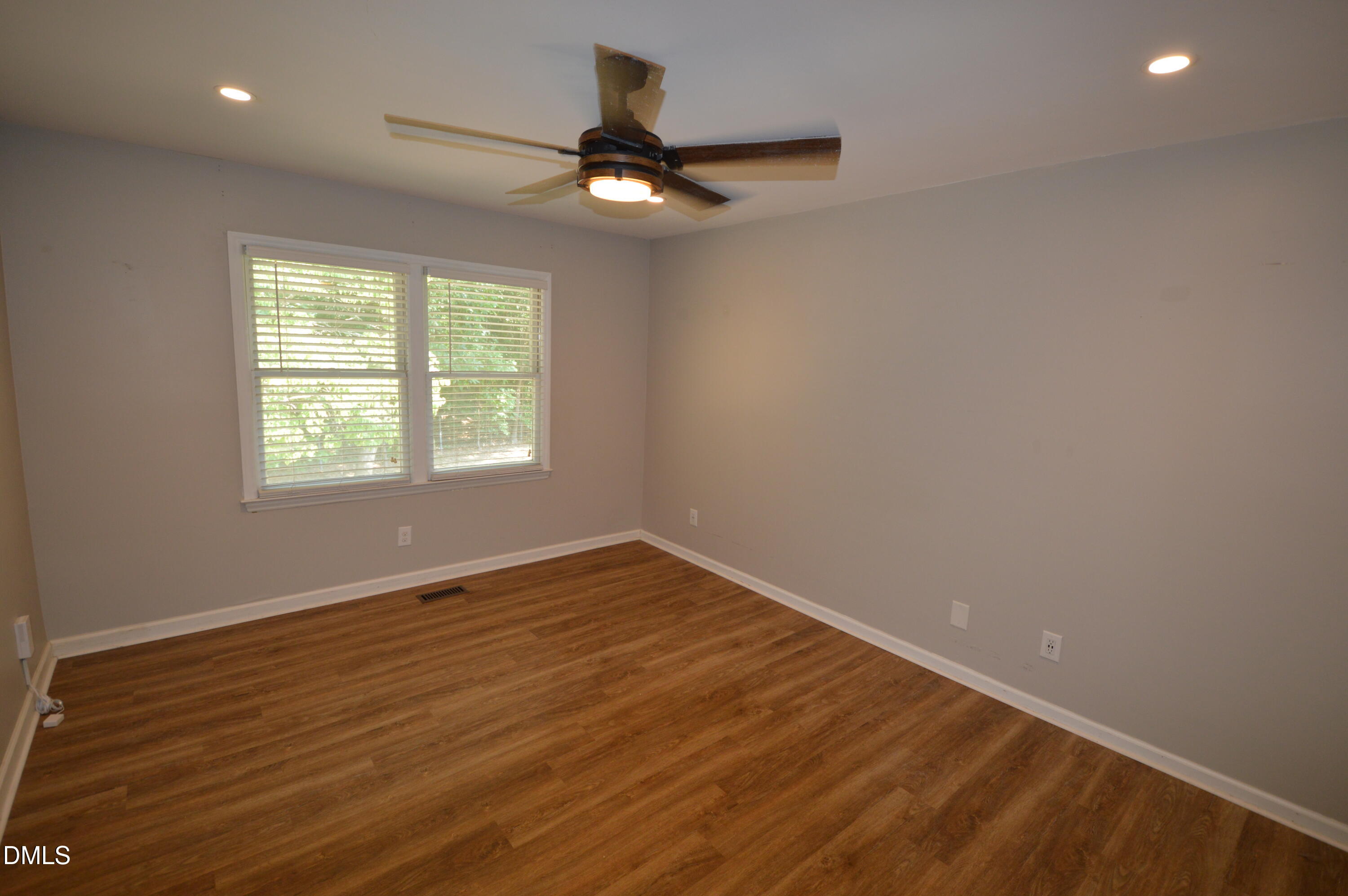 1216 Deptford Court Property Photo 19