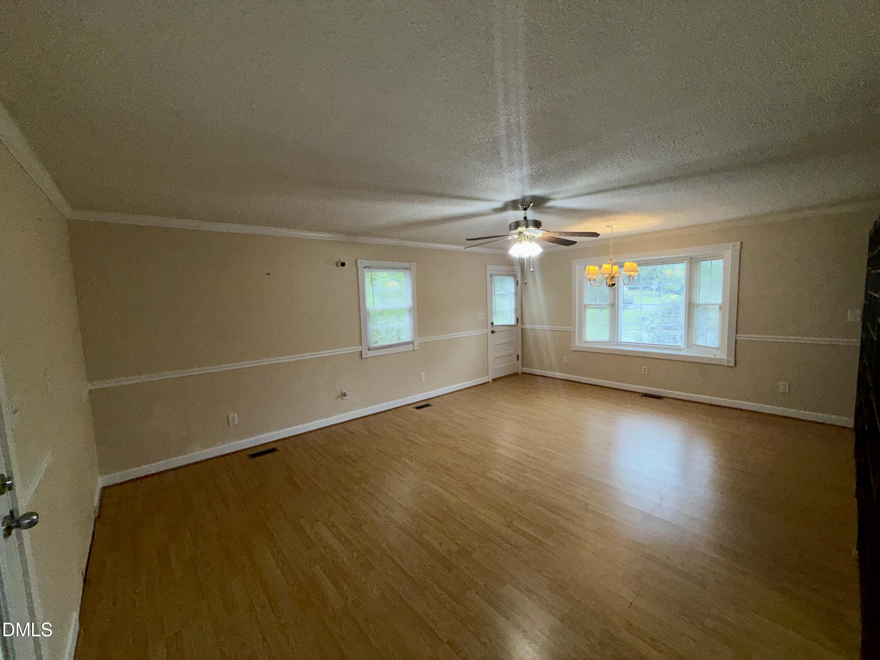 6517 Whitt Road Property Photo 4