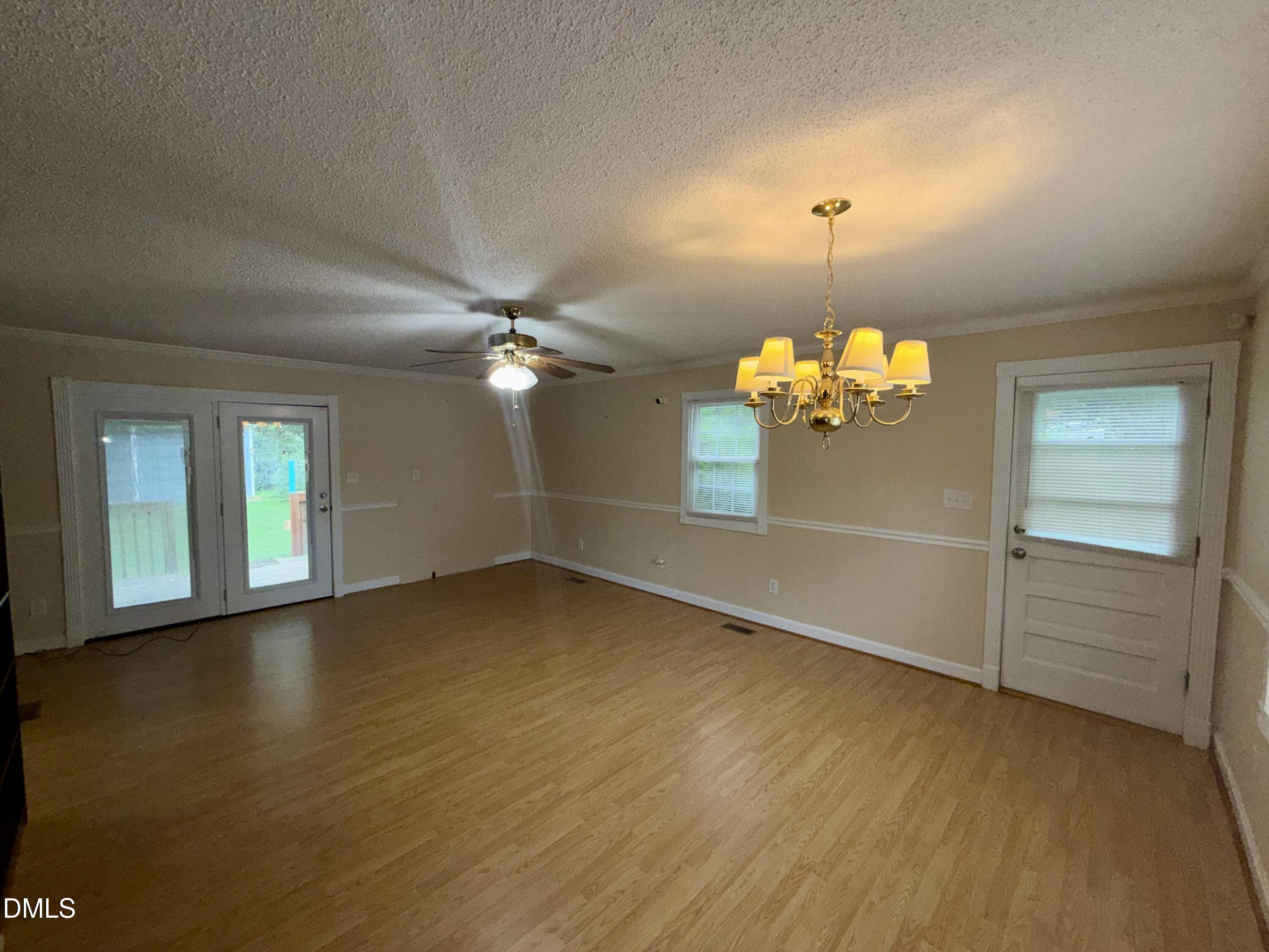 6517 Whitt Road Property Photo 5