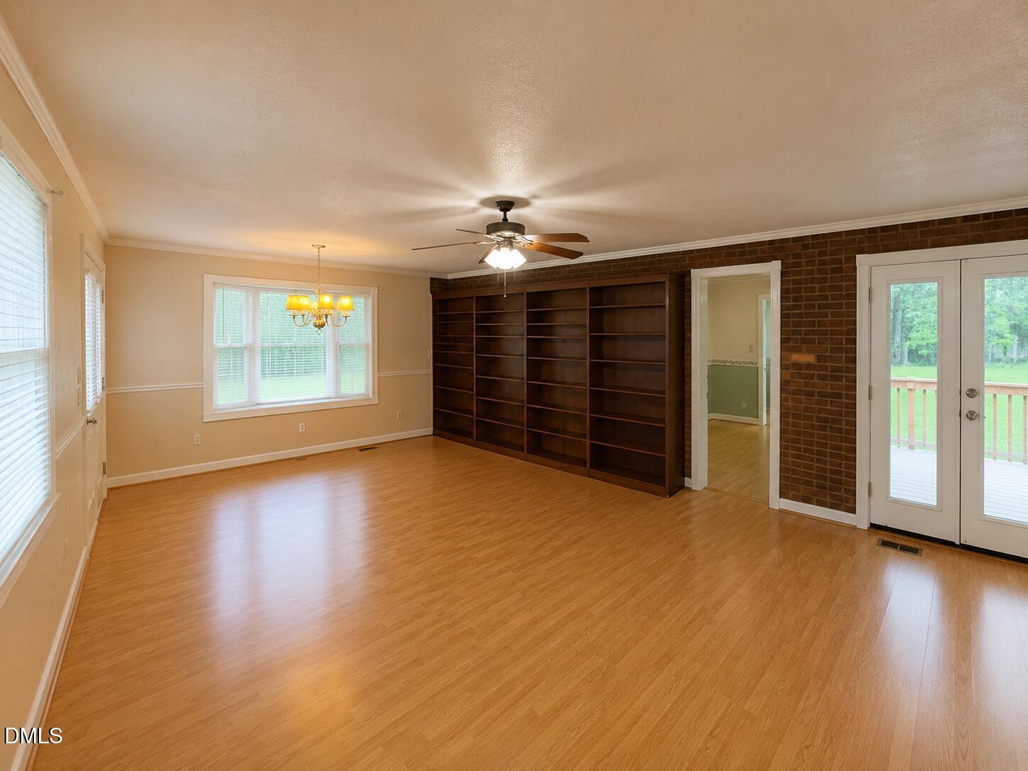 6517 Whitt Road Property Photo 6