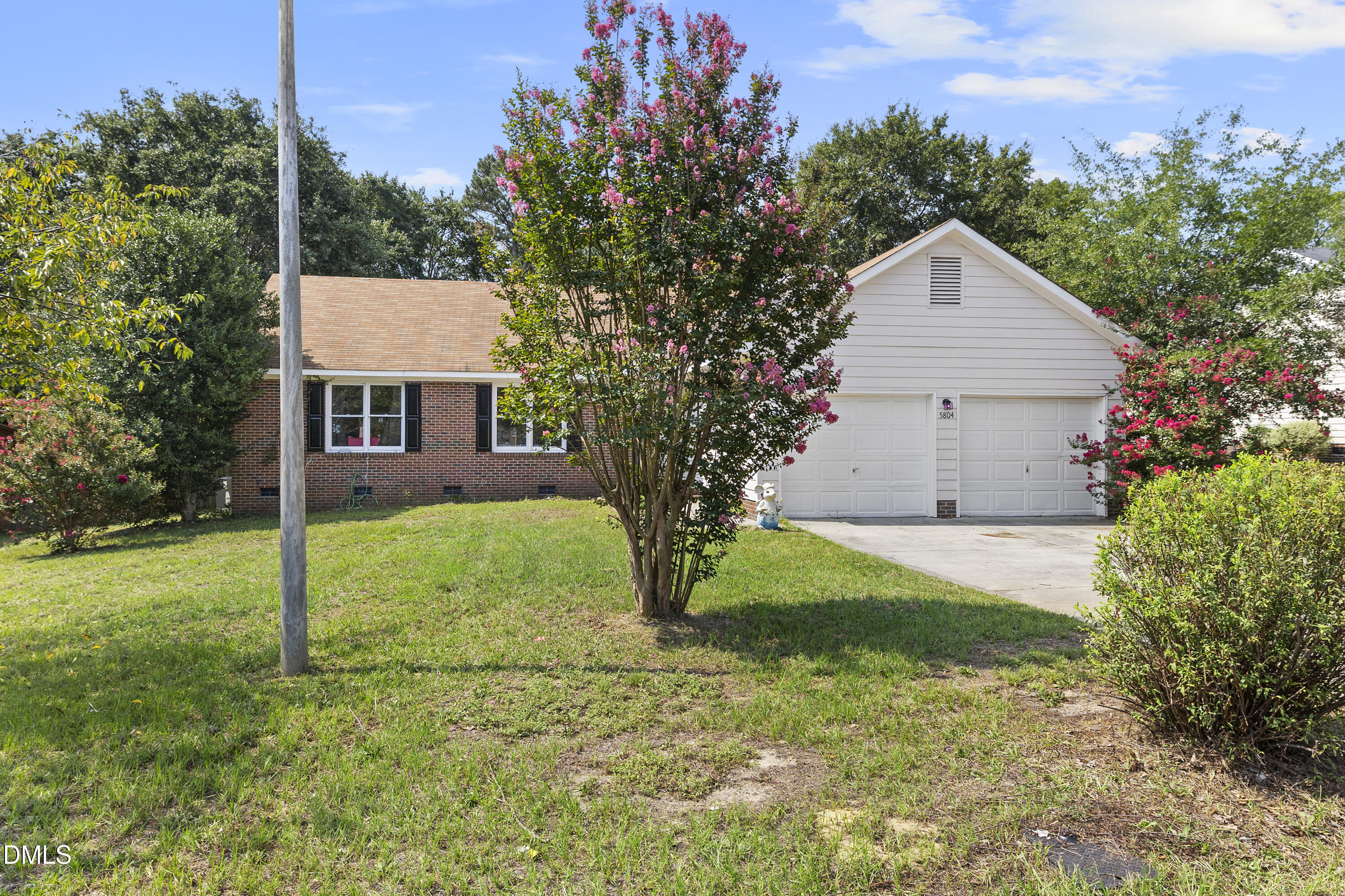 5804 Bear Creek Circle Property Photo 3