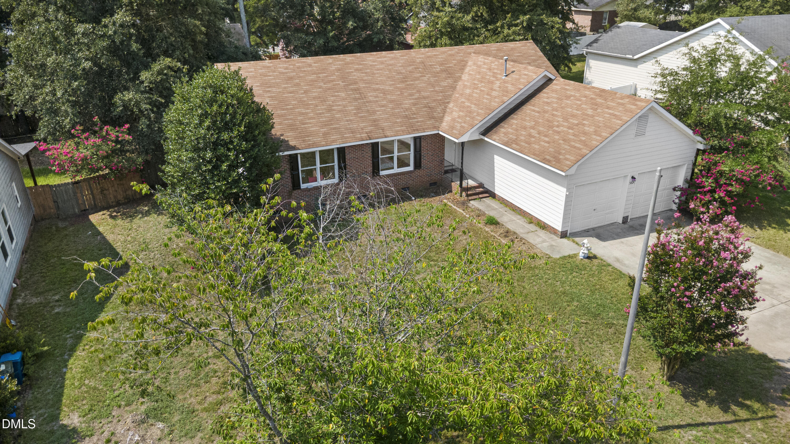 5804 Bear Creek Circle Property Photo 4
