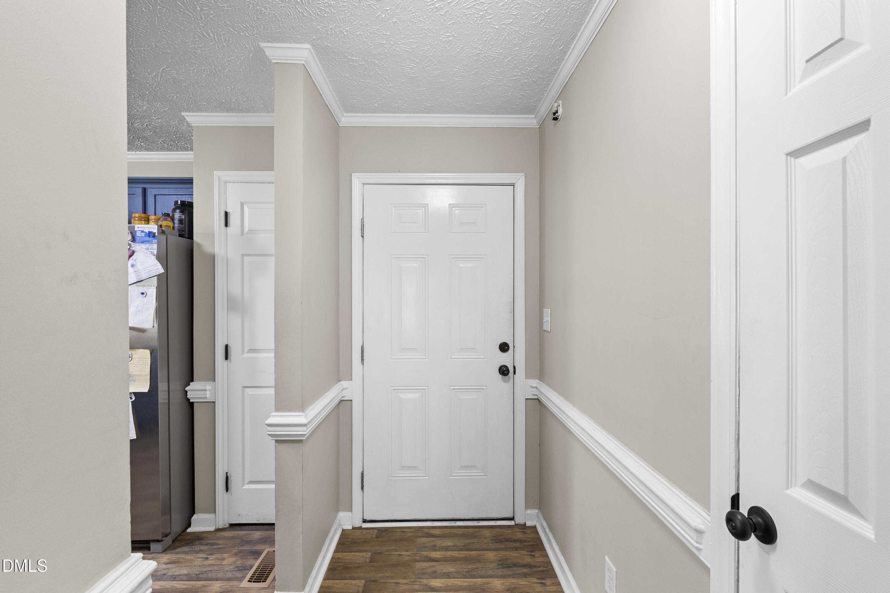 5804 Bear Creek Circle Property Photo 7