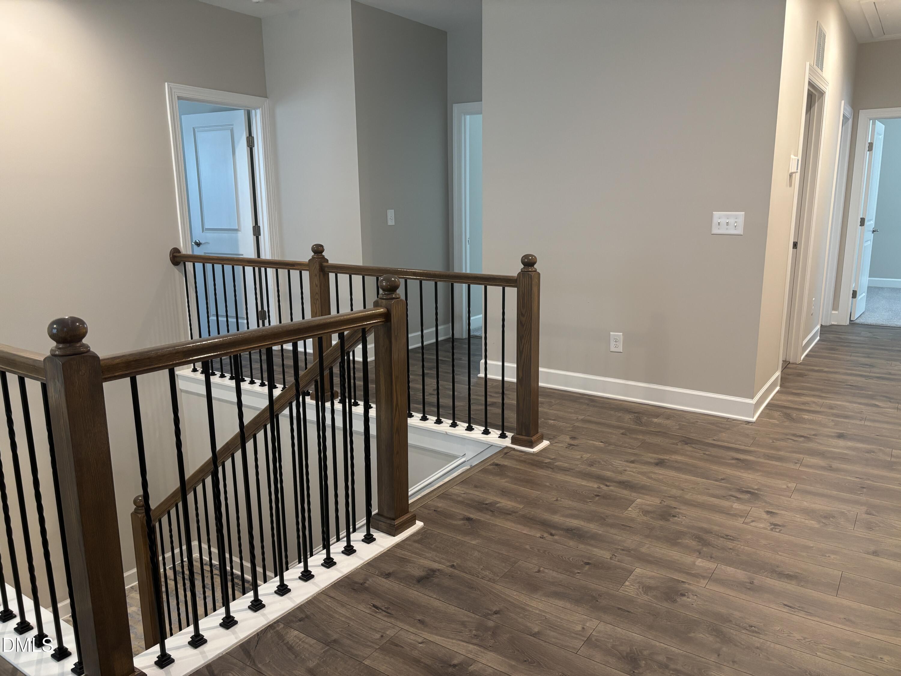 2020 Edens Ridge Avenue Property Photo 26