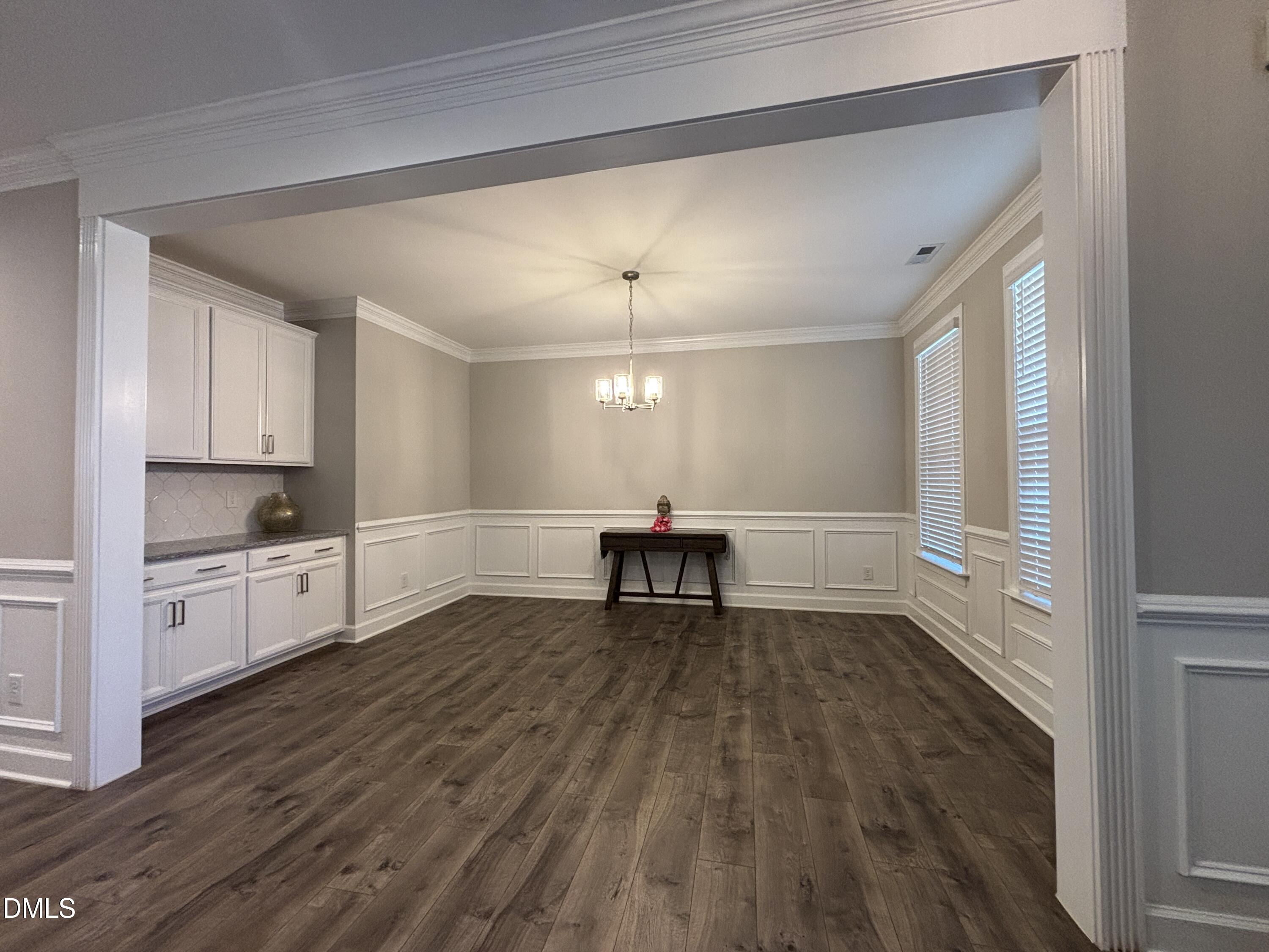 2020 Edens Ridge Avenue Property Photo 27