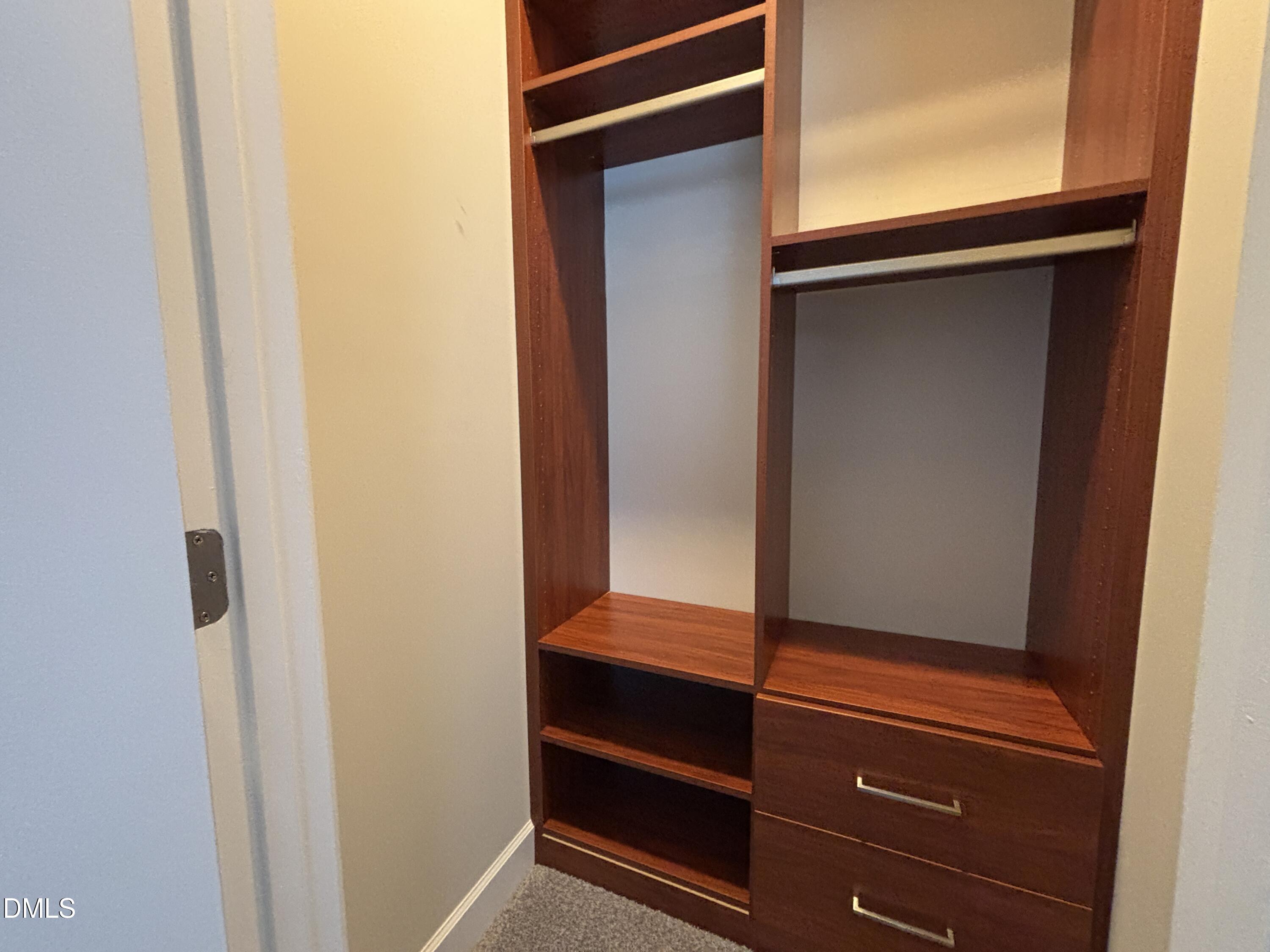 2020 Edens Ridge Avenue Property Photo 28
