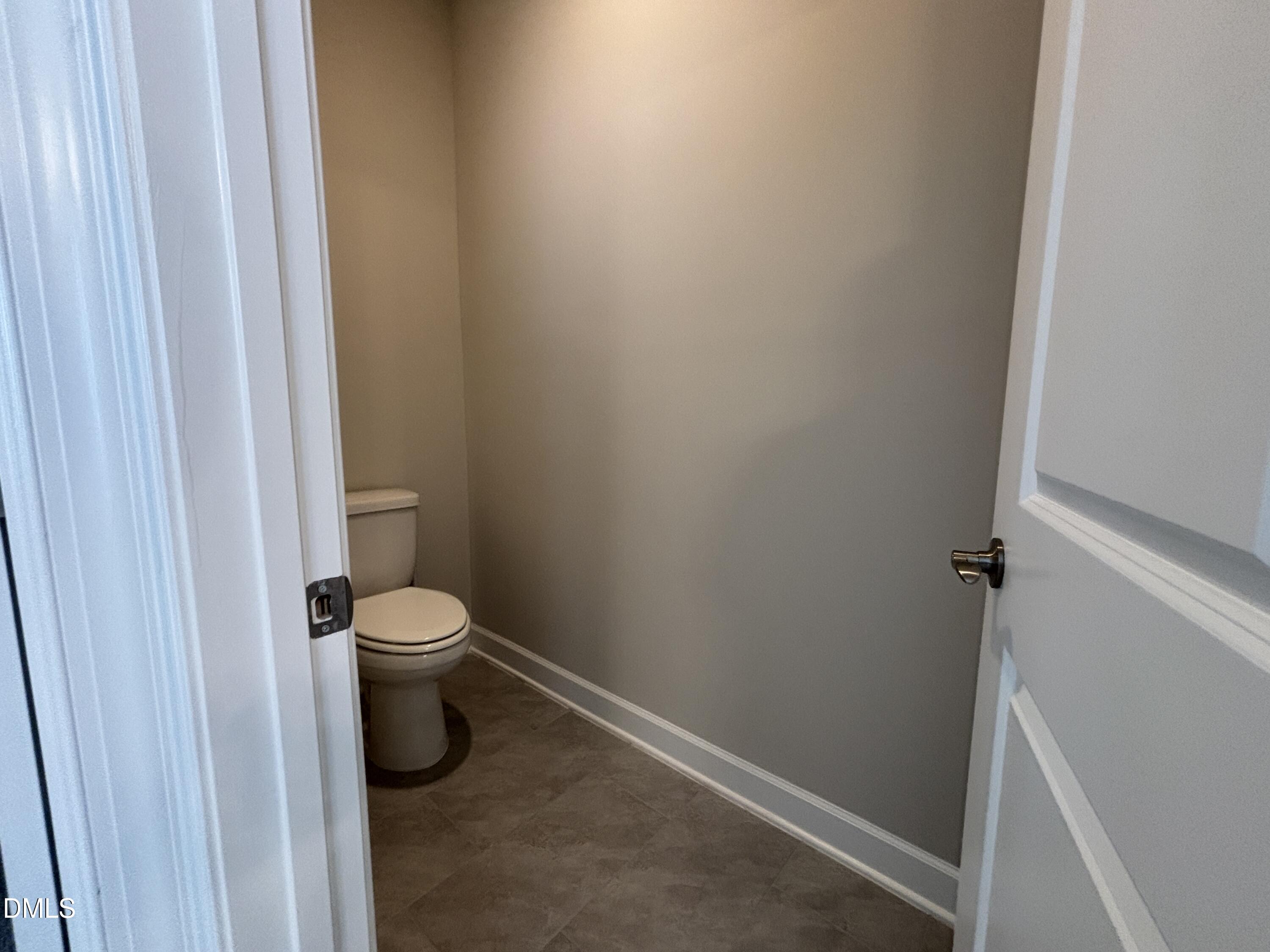 2020 Edens Ridge Avenue Property Photo 40