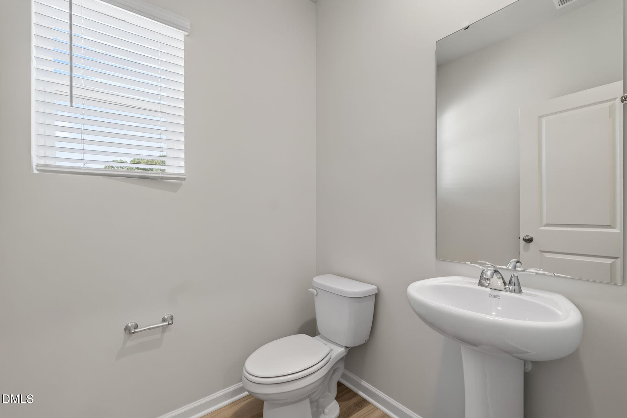 422 Barrington Key Drive Property Photo 10
