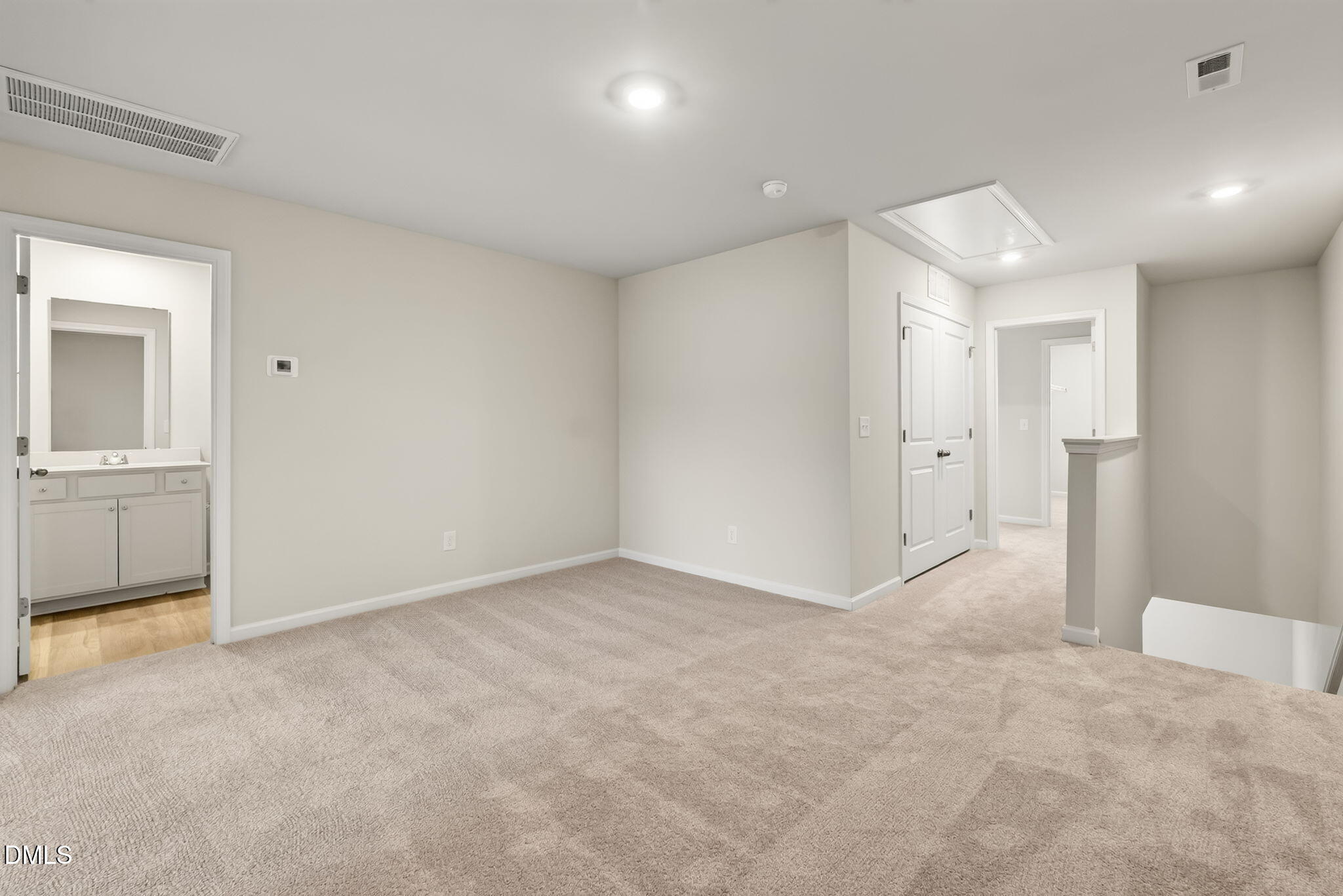 422 Barrington Key Drive Property Photo 11