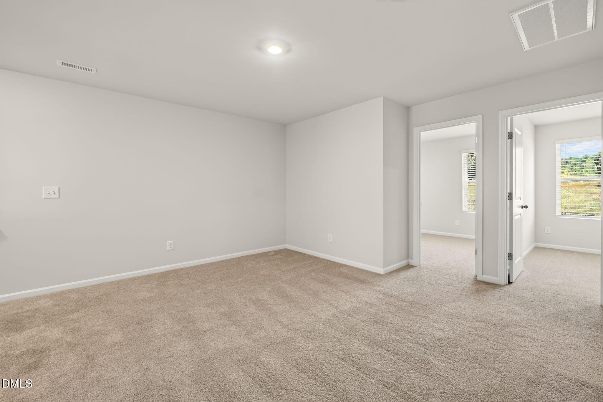 422 Barrington Key Drive Property Photo 13