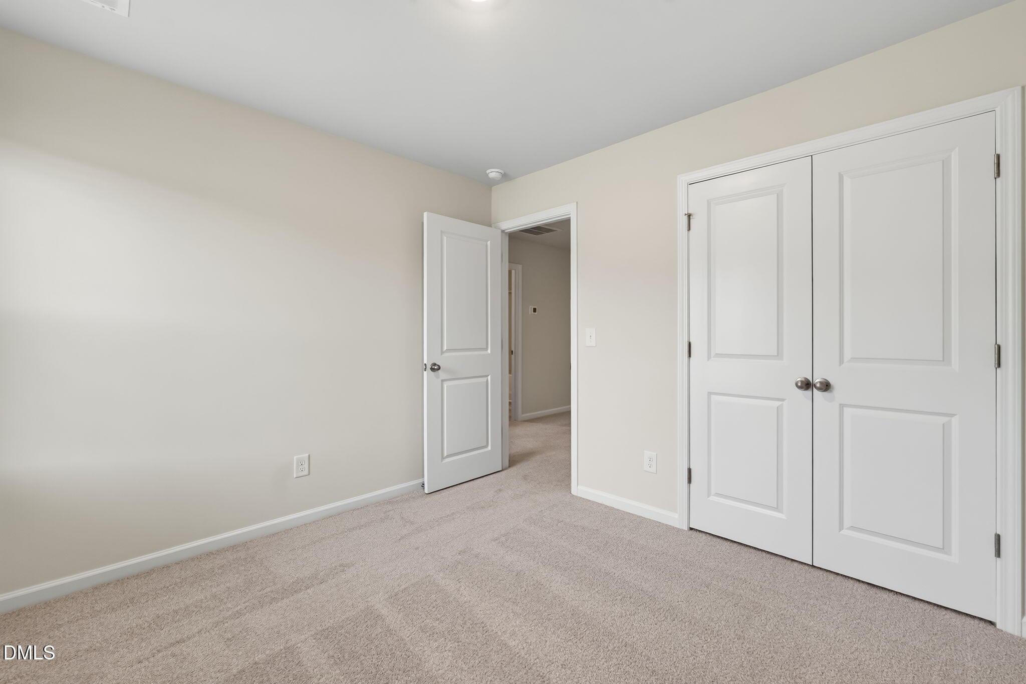 422 Barrington Key Drive Property Photo 15