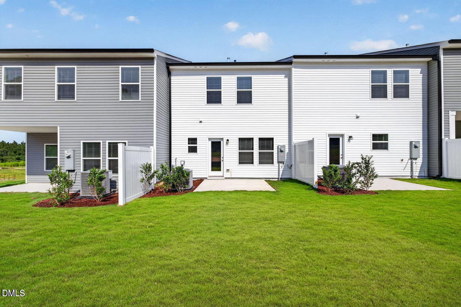 422 Barrington Key Drive Property Photo 31