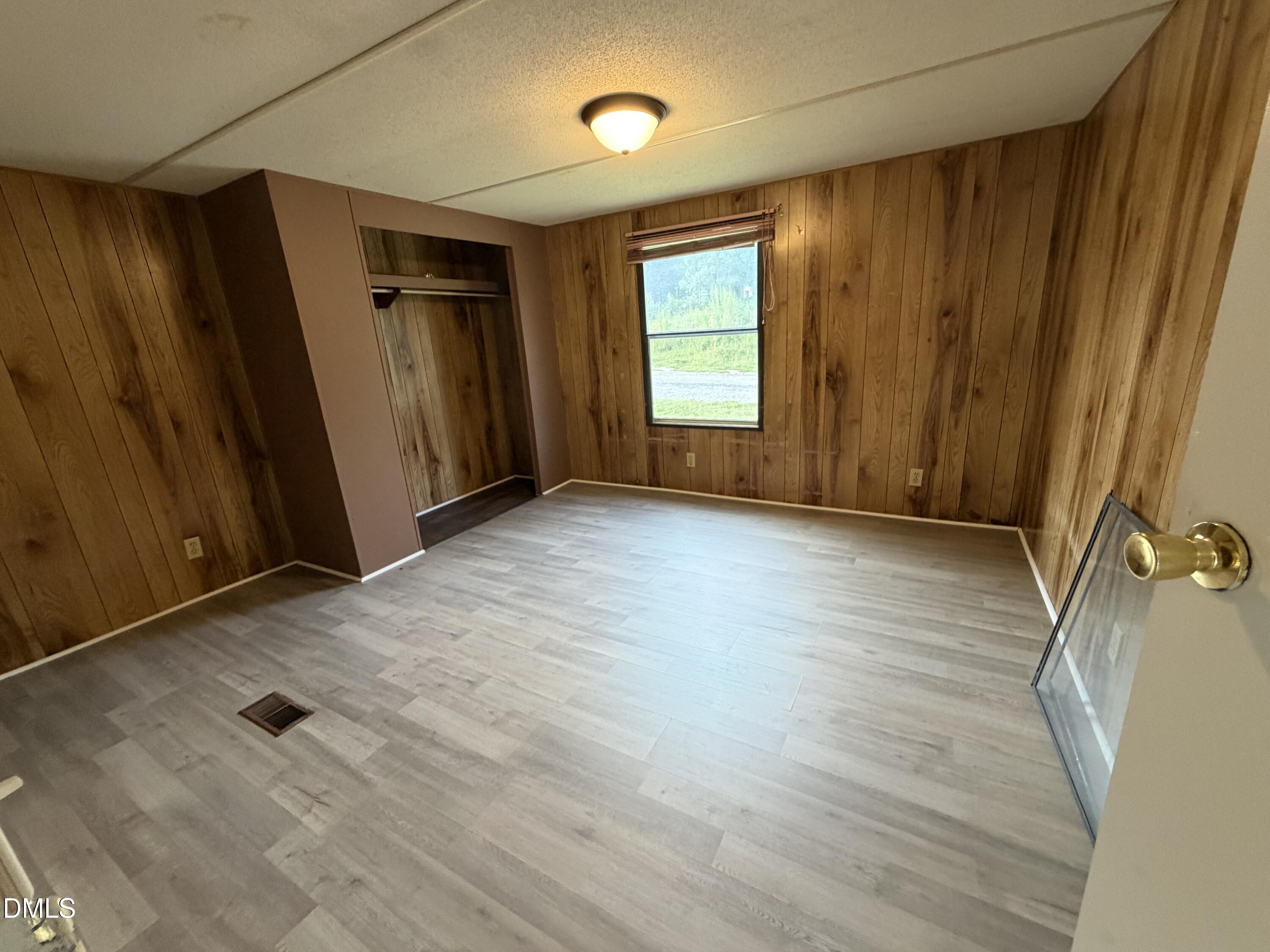 80 Pine Forest Loop Property Photo 6
