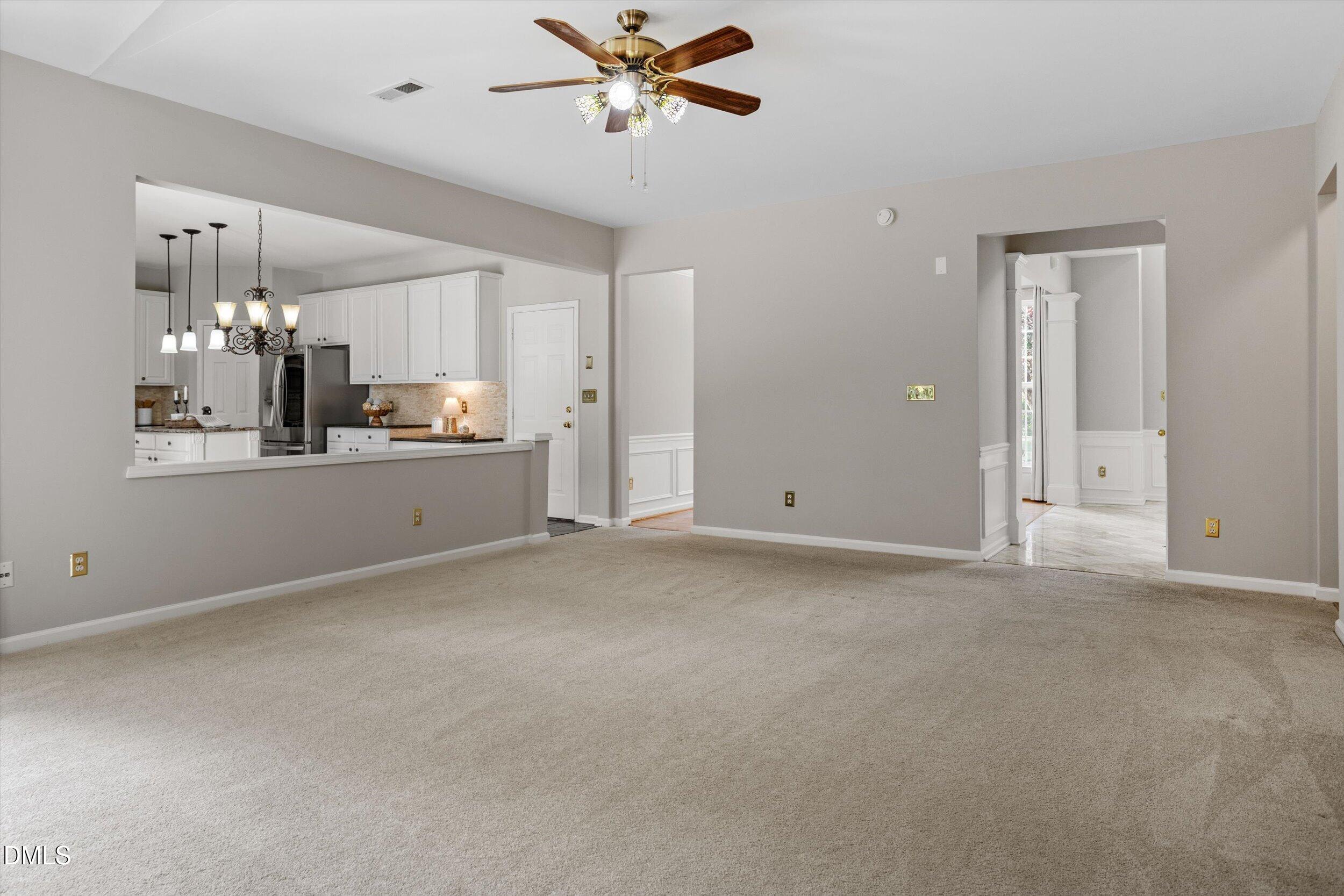 611 Sherwood Forest Place Property Photo 7