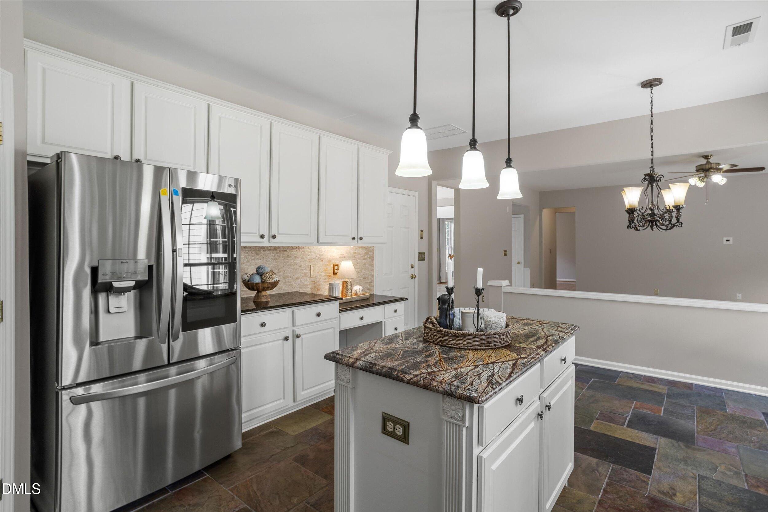 611 Sherwood Forest Place Property Photo 11