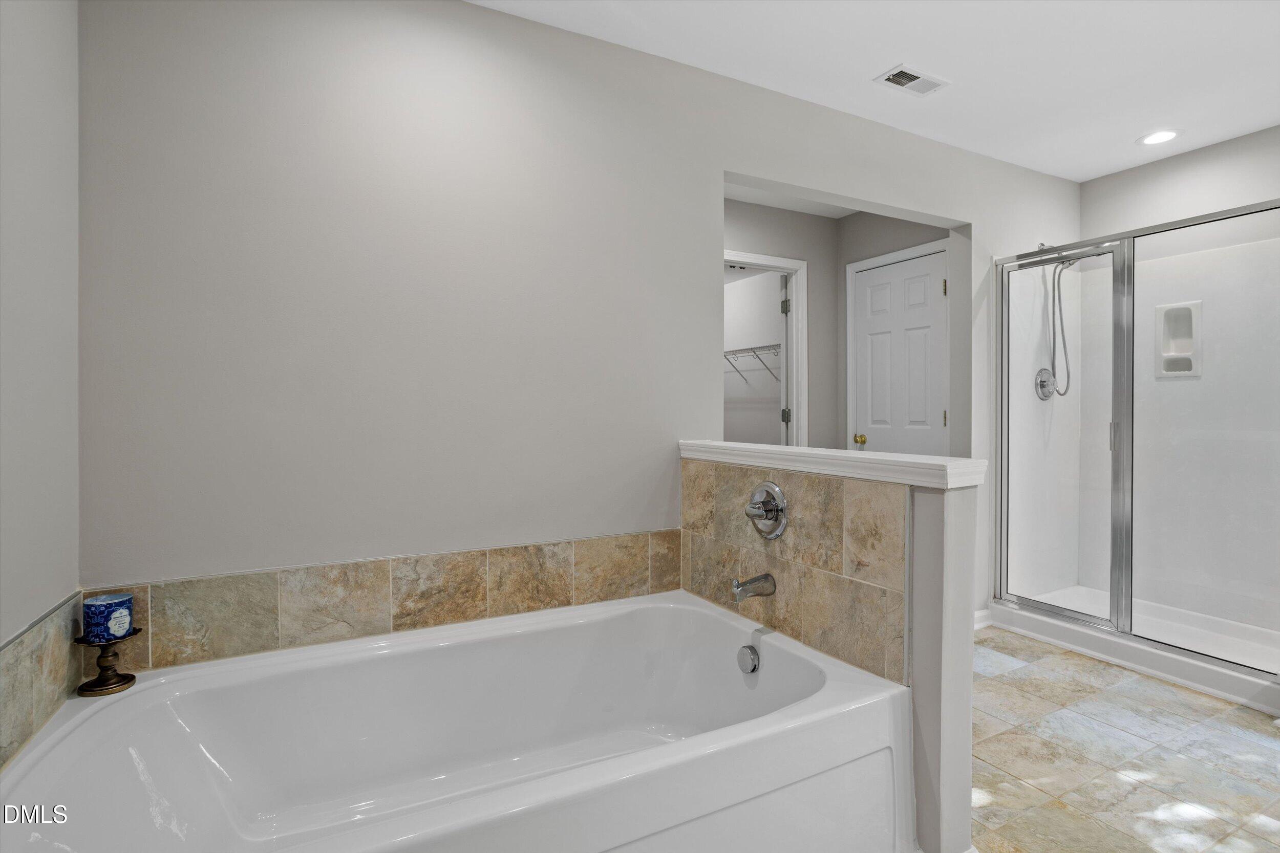 611 Sherwood Forest Place Property Photo 15
