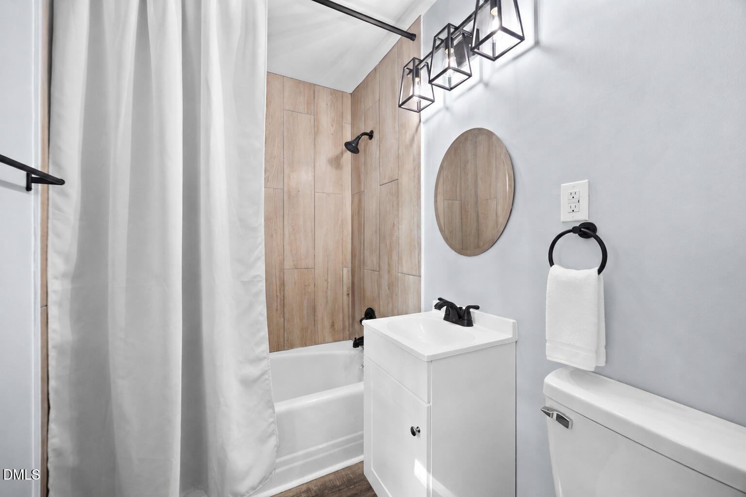 820 Greenwich Street Property Photo 14
