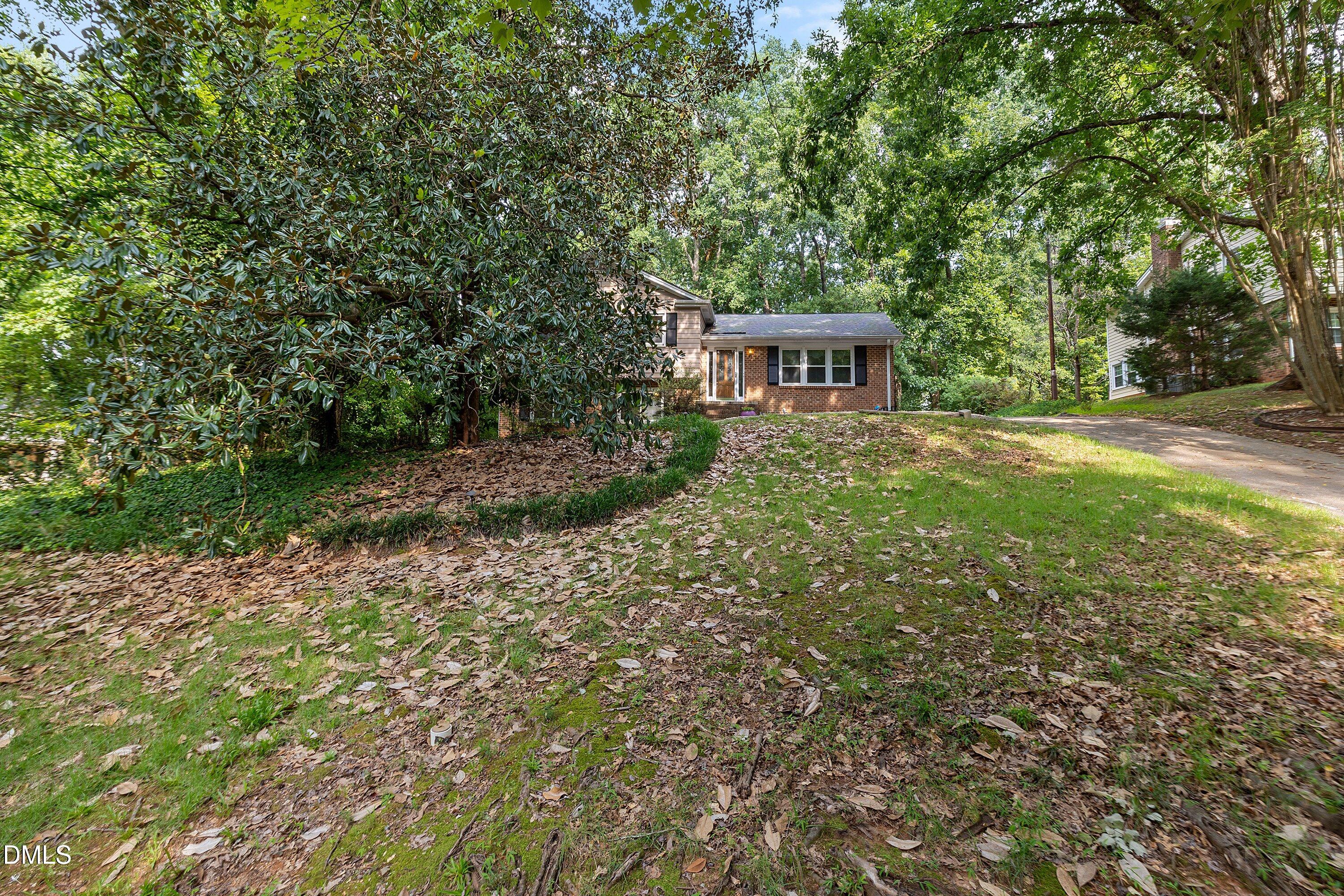 4909 North Hills Drive Property Photo 6