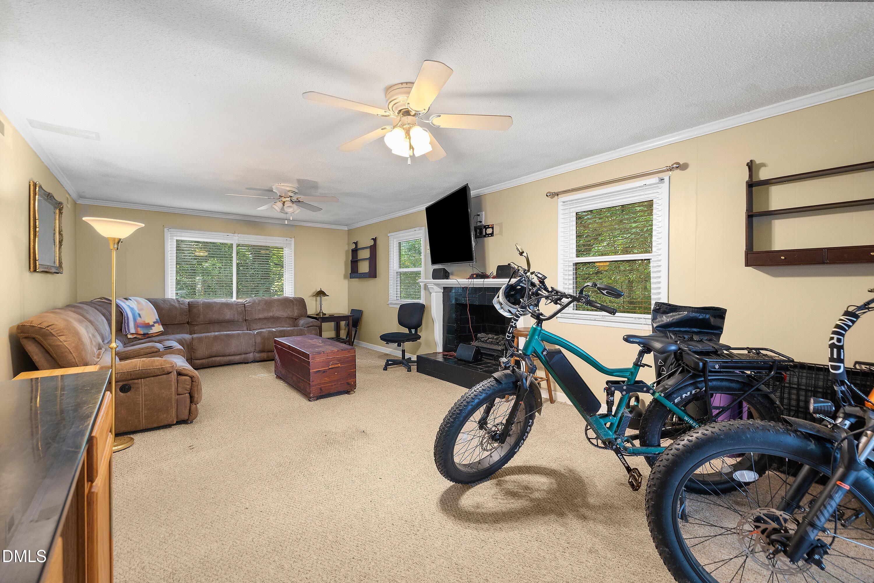 4909 North Hills Drive Property Photo 20