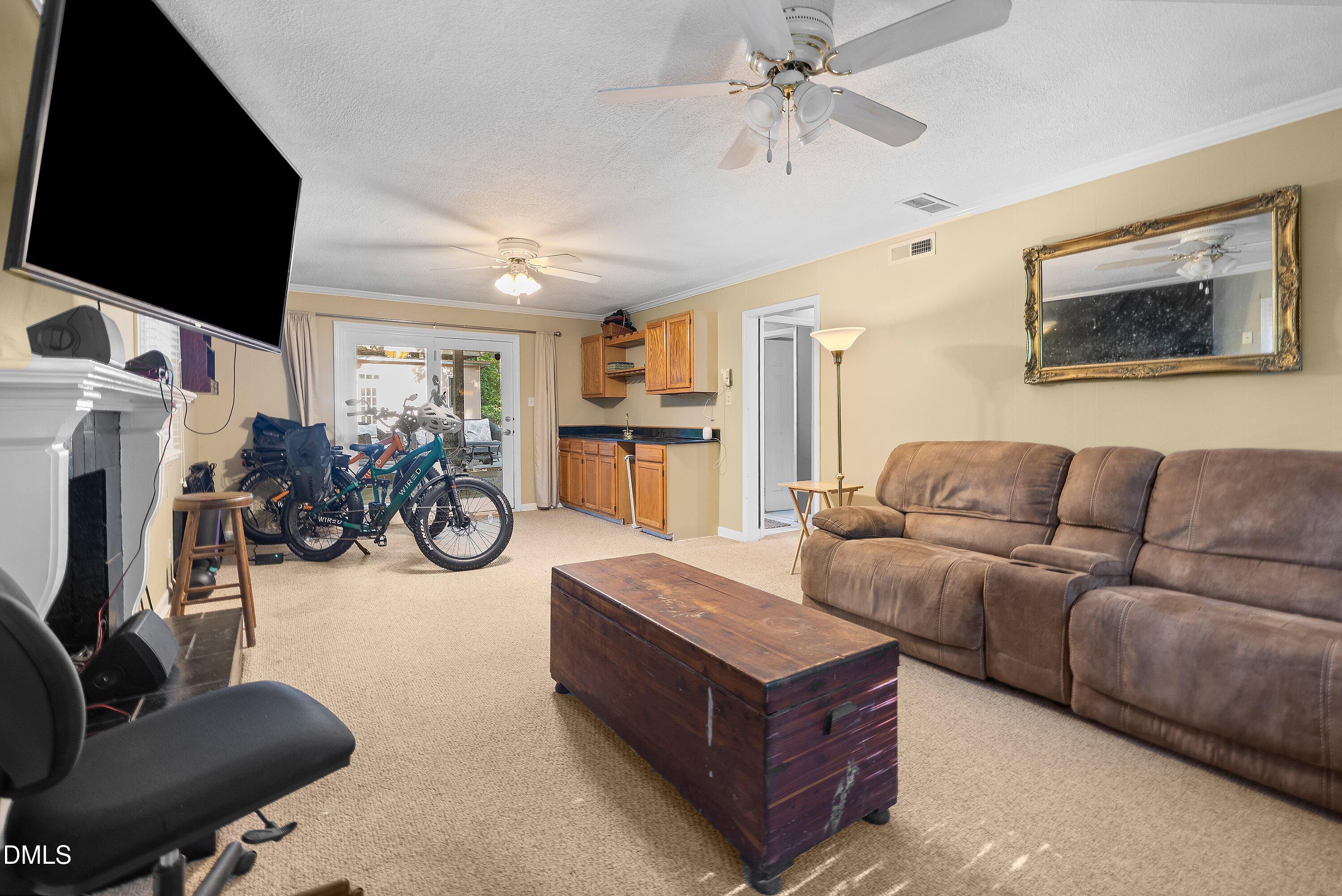 4909 North Hills Drive Property Photo 21