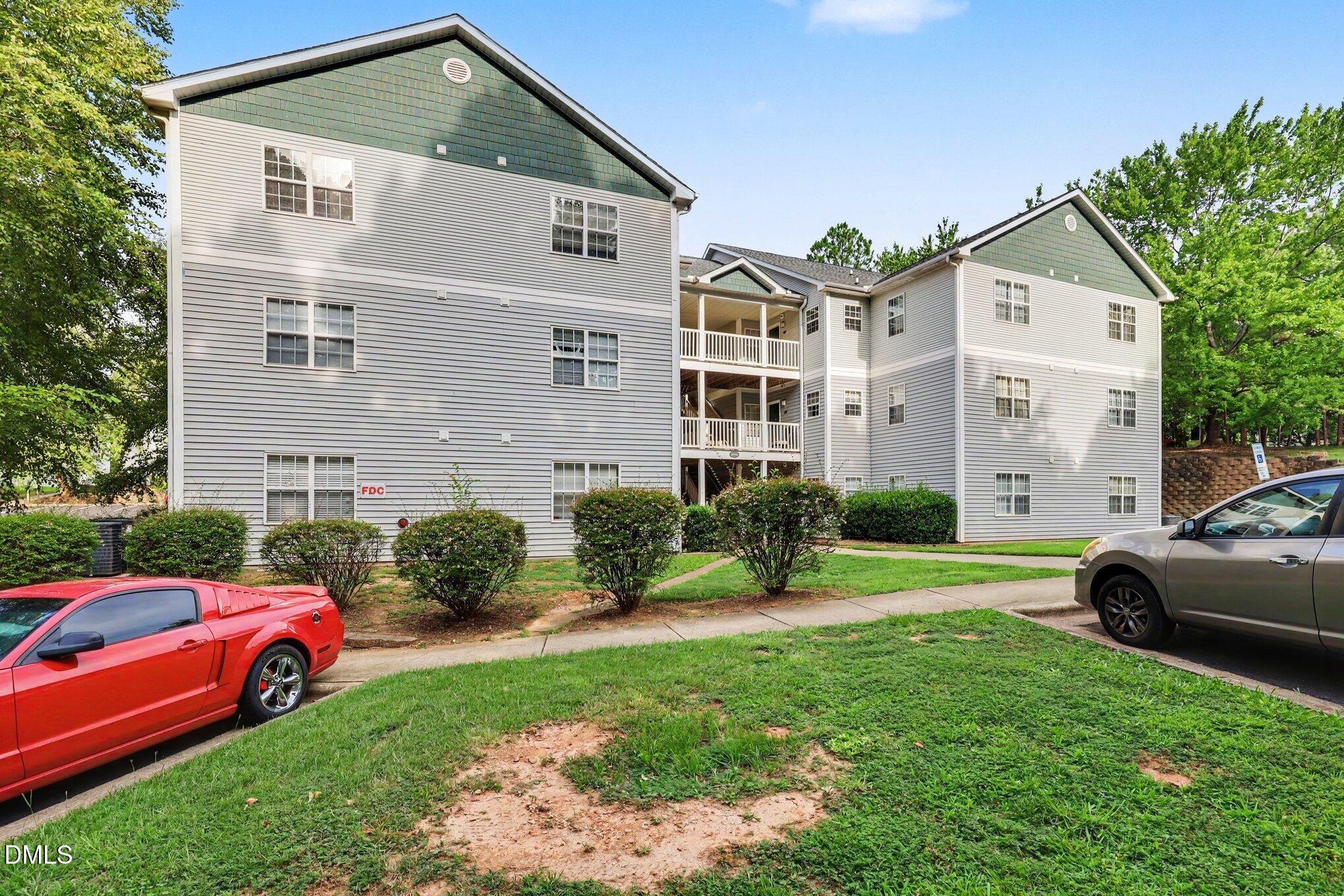 2000 University Woods Road 303 Property Photo 1