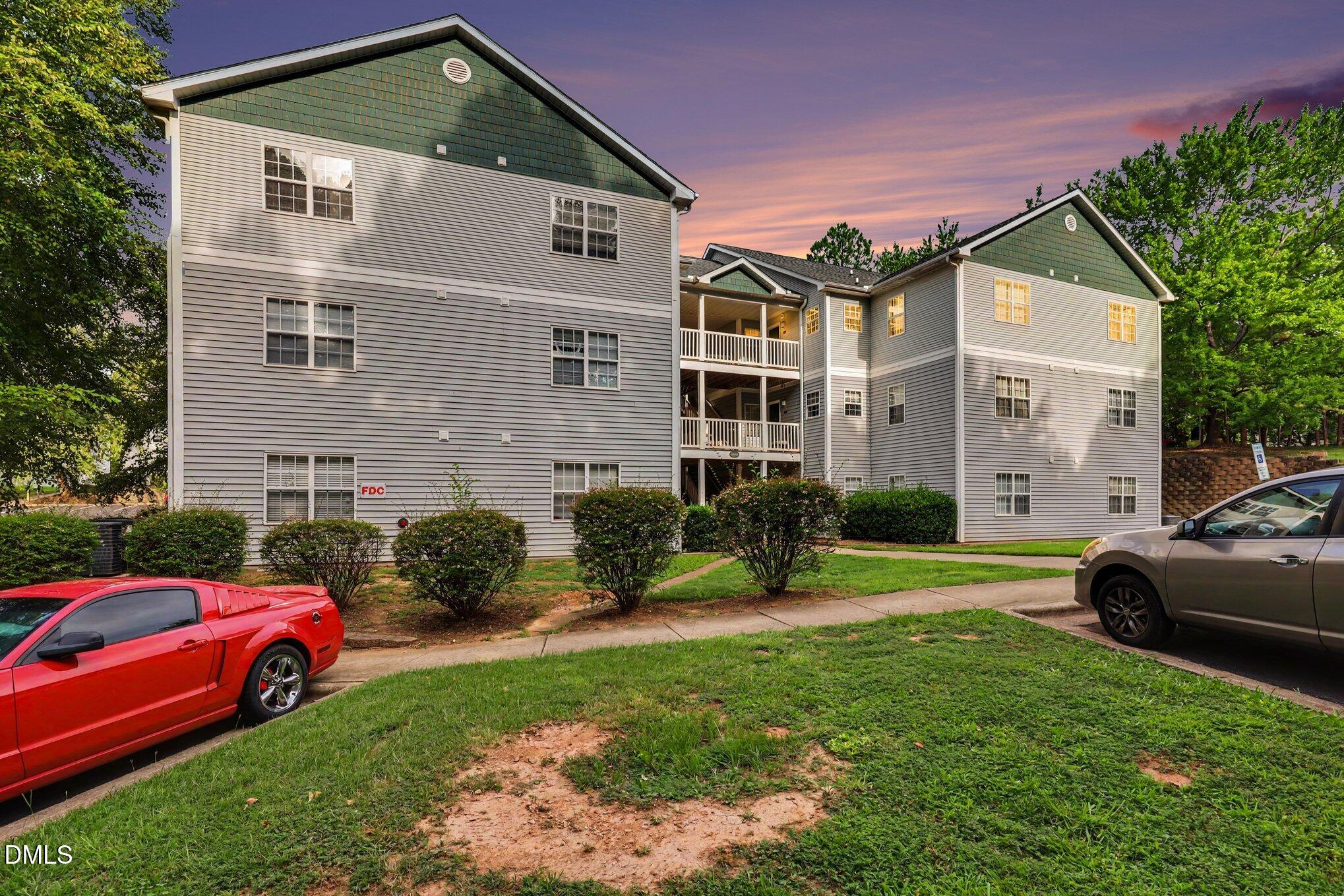 2000 University Woods Road 303 Property Photo 2
