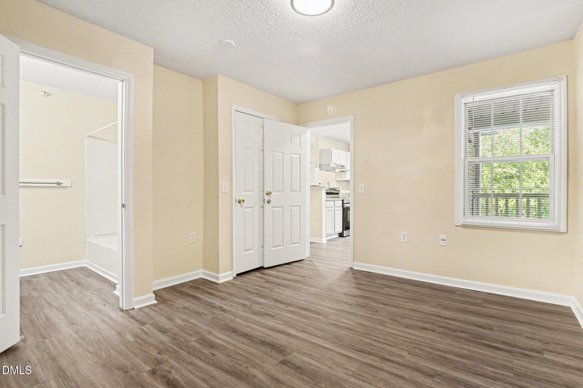 2000 University Woods Road 303 Property Photo 5