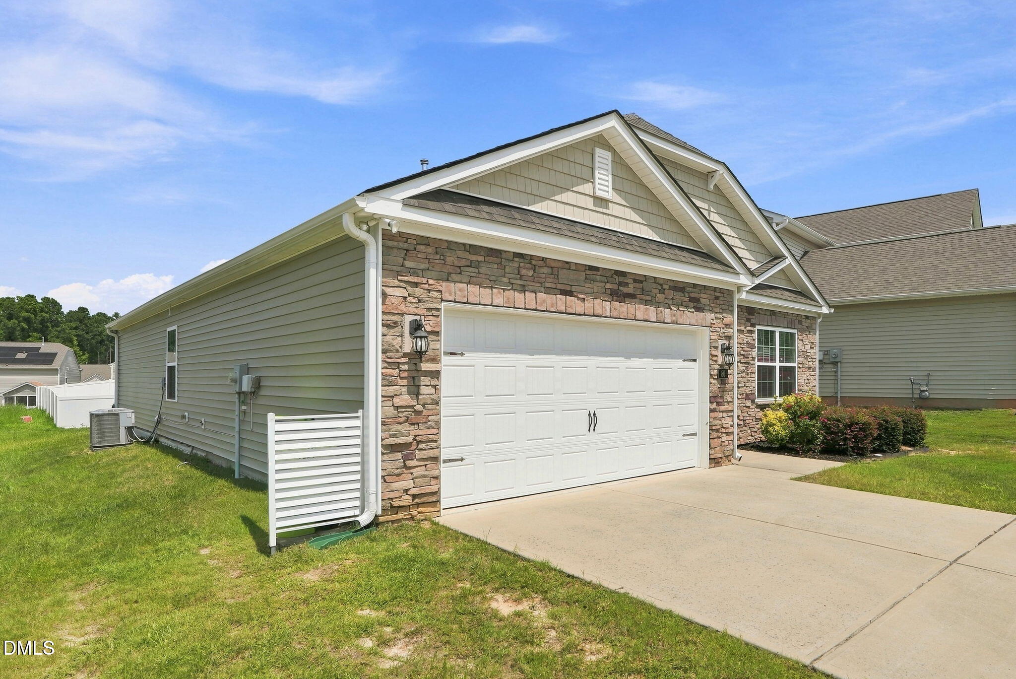 80 Purple Trace Property Photo 3