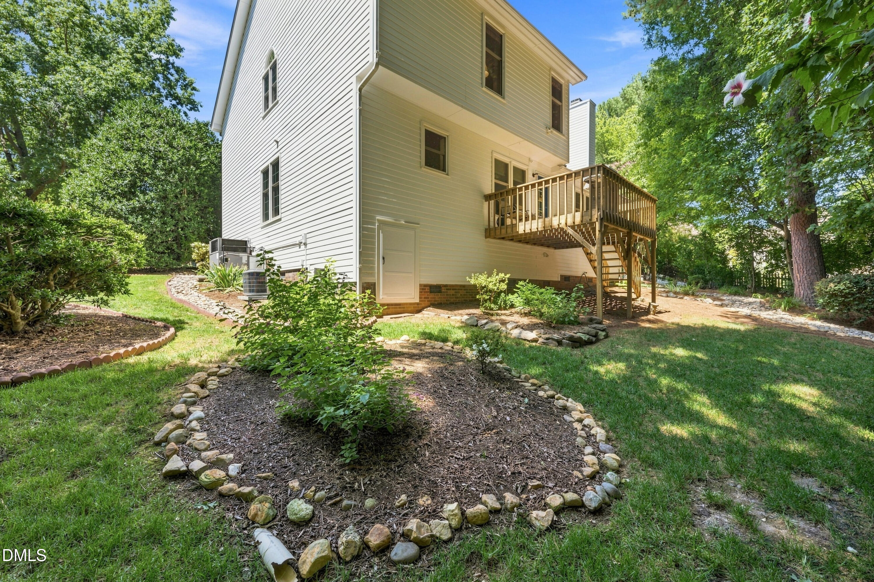 112 Sequoia Court Property Photo 38