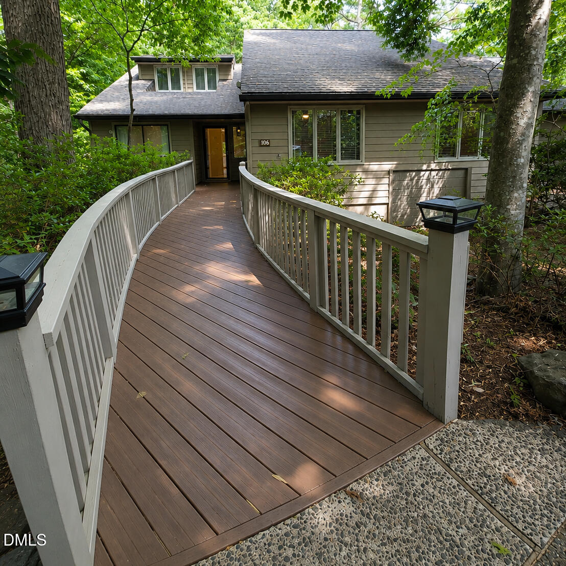 106 Montrose Drive Property Photo 2