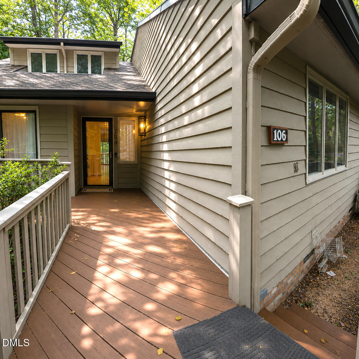 106 Montrose Drive Property Photo 4