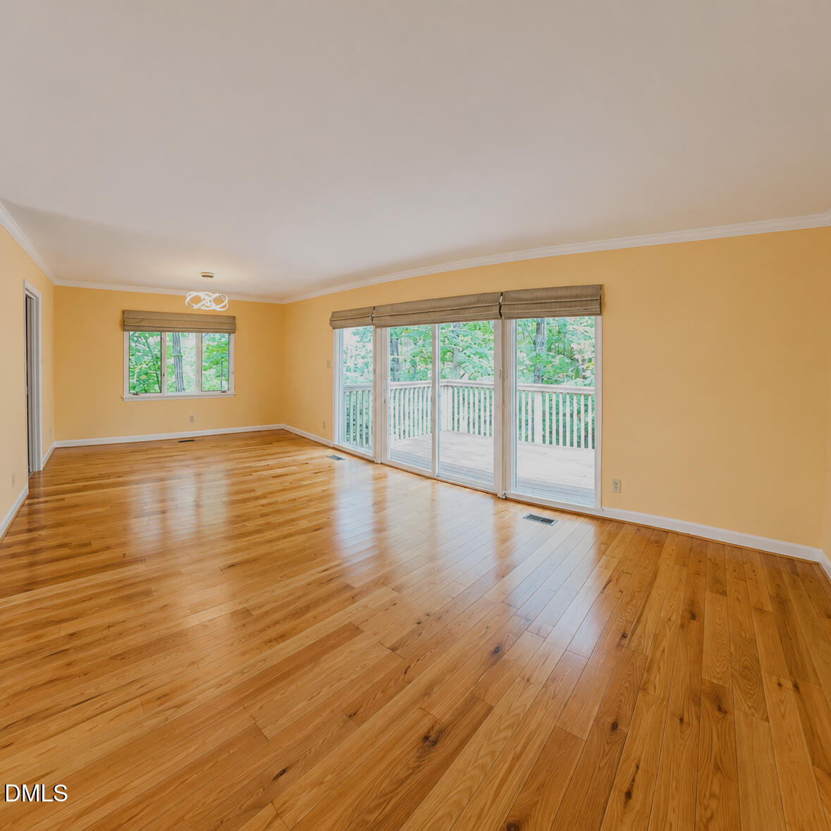 106 Montrose Drive Property Photo 9