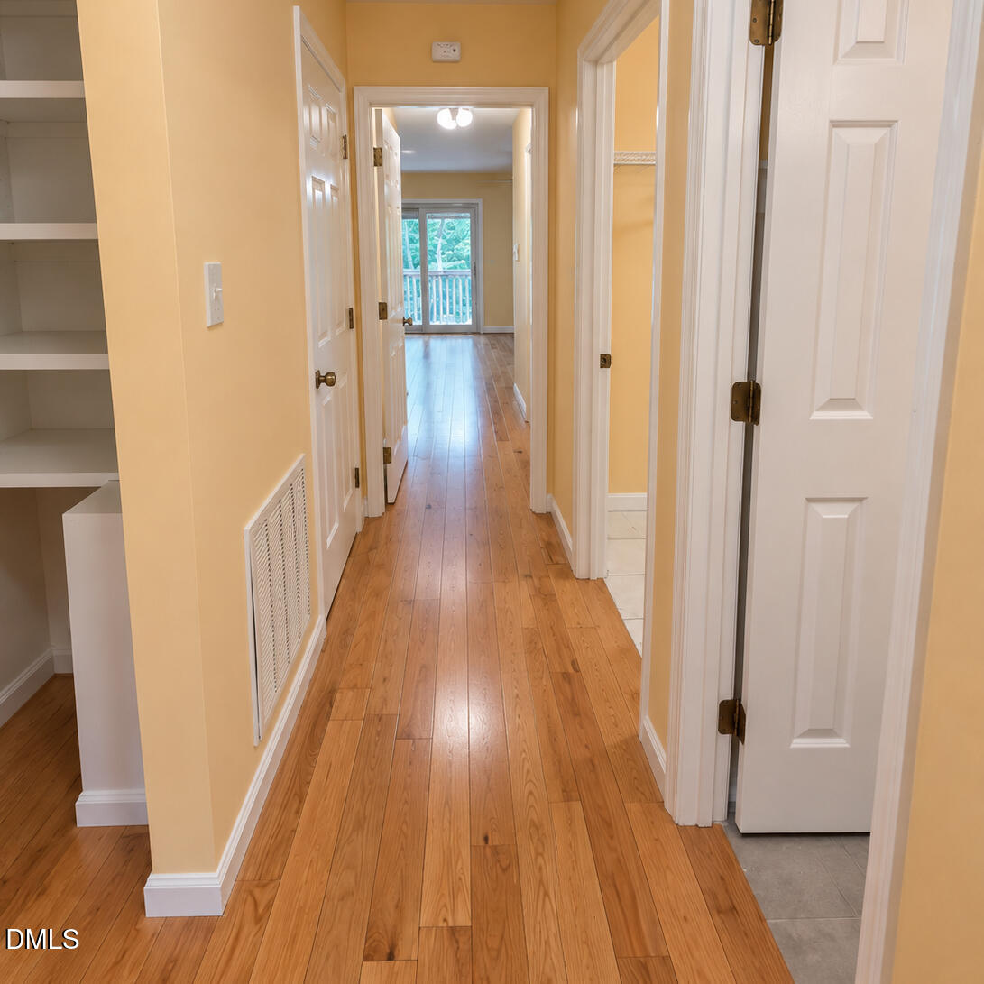 106 Montrose Drive Property Photo 18